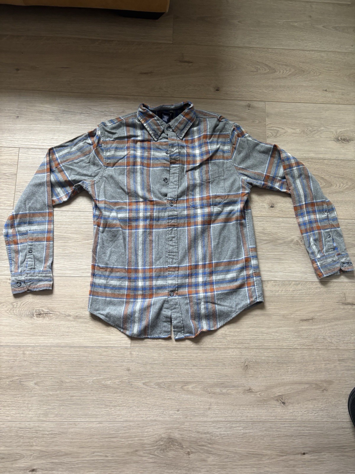Lands’ End Men’s Large Flannel Button Down Shirt Gray Orange Plaid