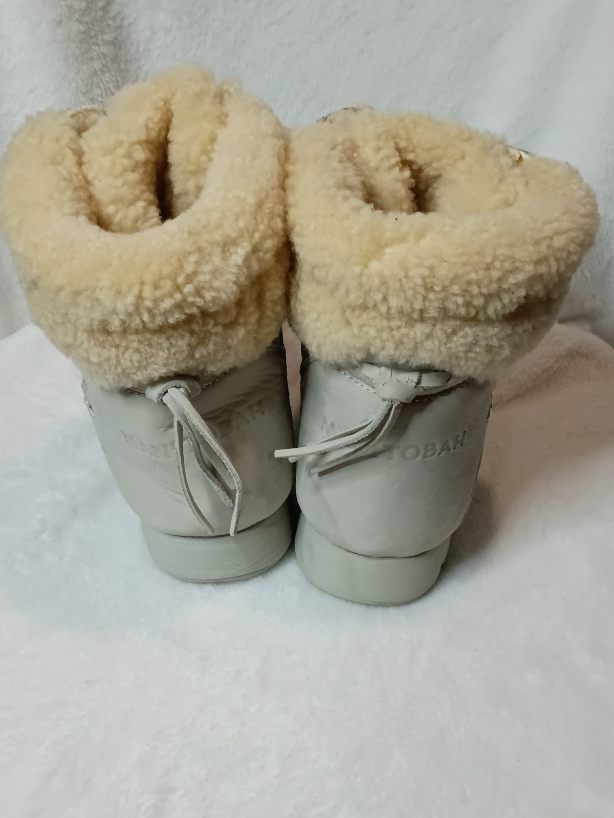 Manitobah Women’s Half Wrap Fur Suede Boots, Size 9, Gray