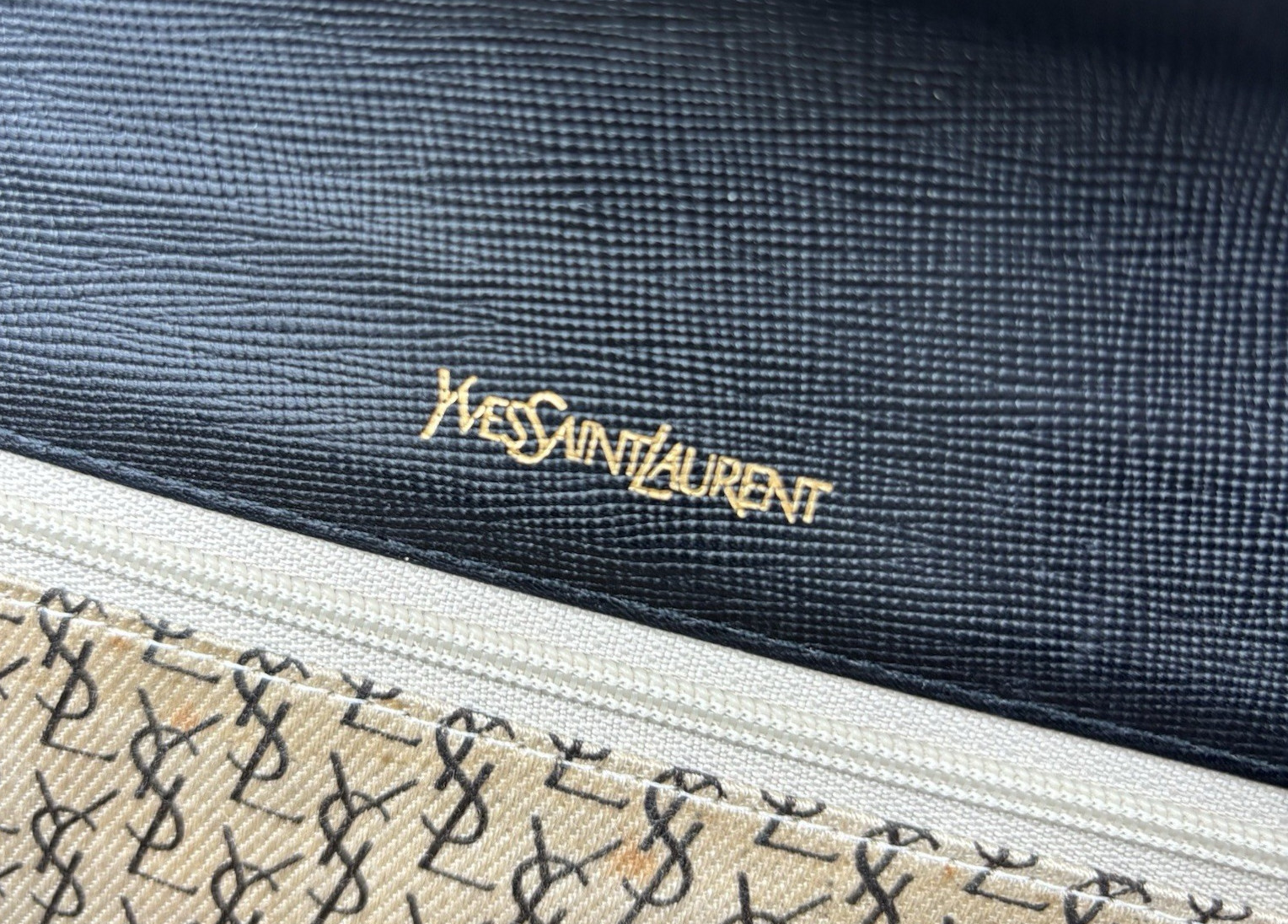 Yves Saint Laurent Clutch Bag Leather Black YSL Authentic 0049