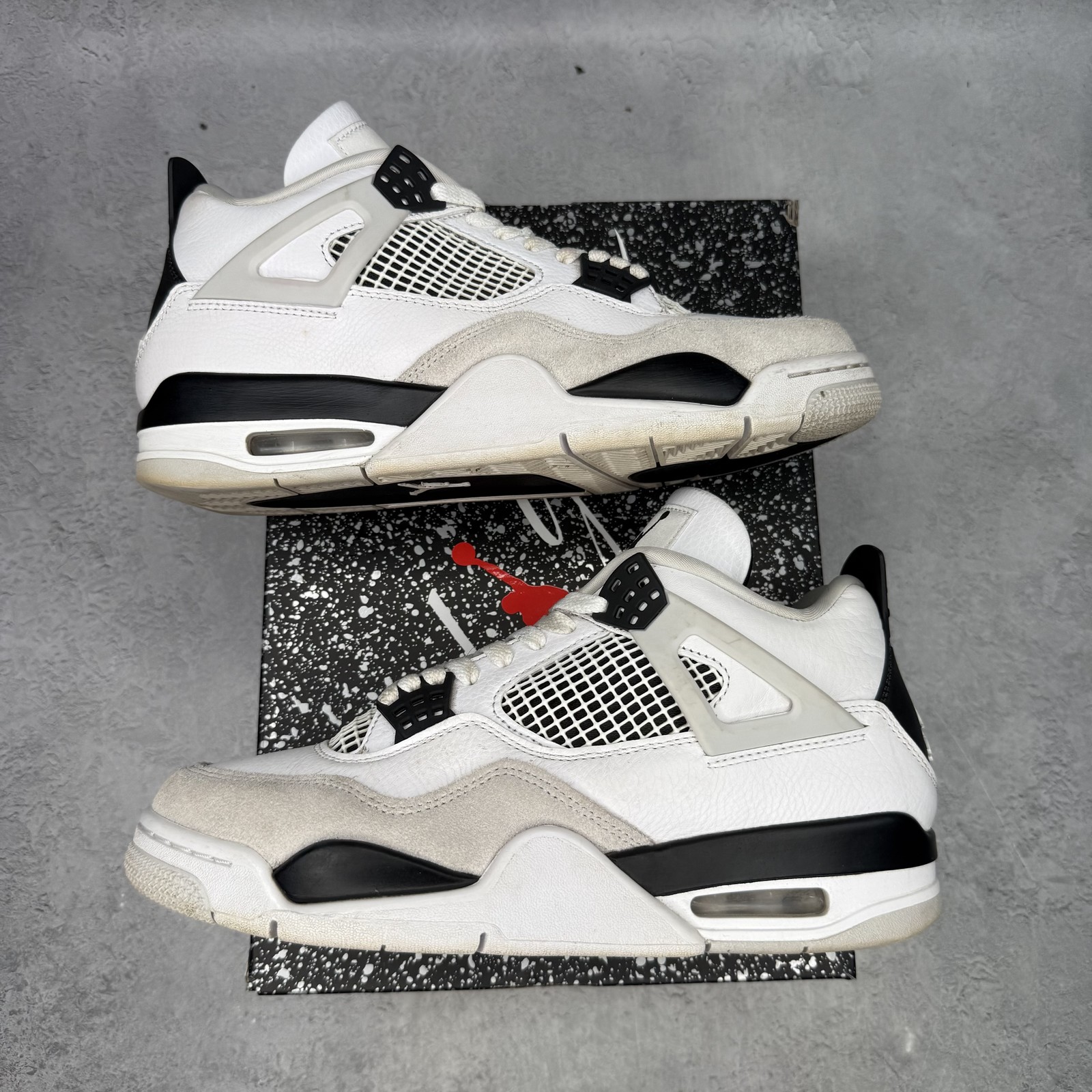 Jordan 4 Retro Military Black *pre-owned* SIZE 9 9M/10.5W