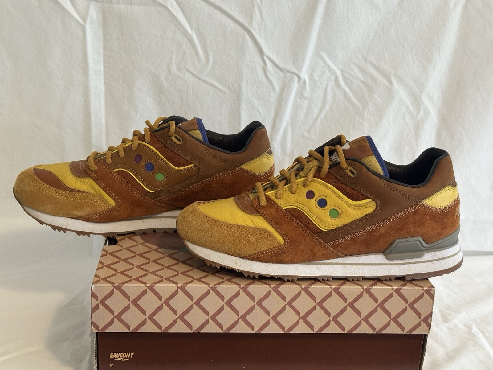 Saucony Courageous Feature Belgian Waffle Sz 11 S70323-2
