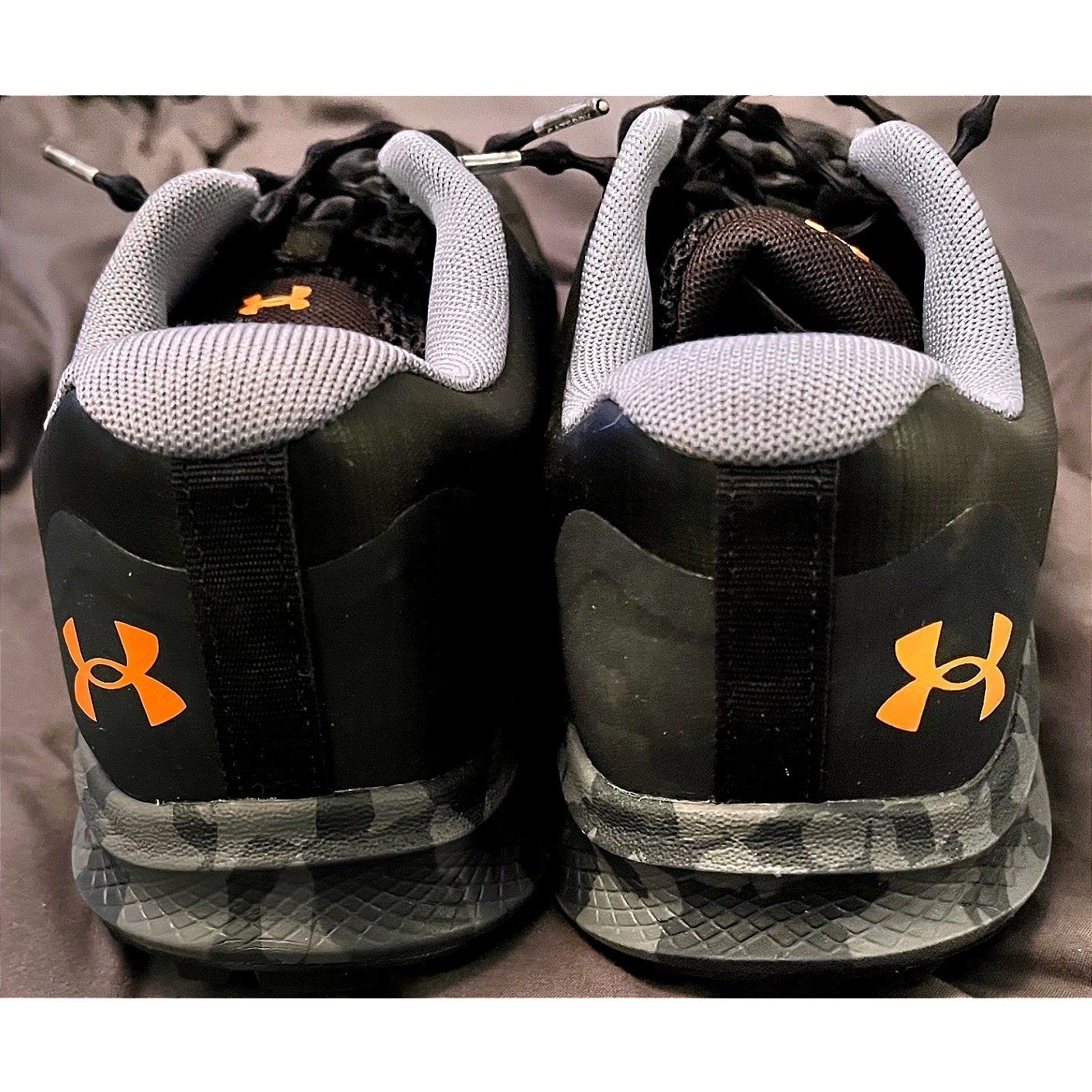 Under Armour Charged Bandit TR2 Mens Running Shoes Black/Orange Camo 3028371-001