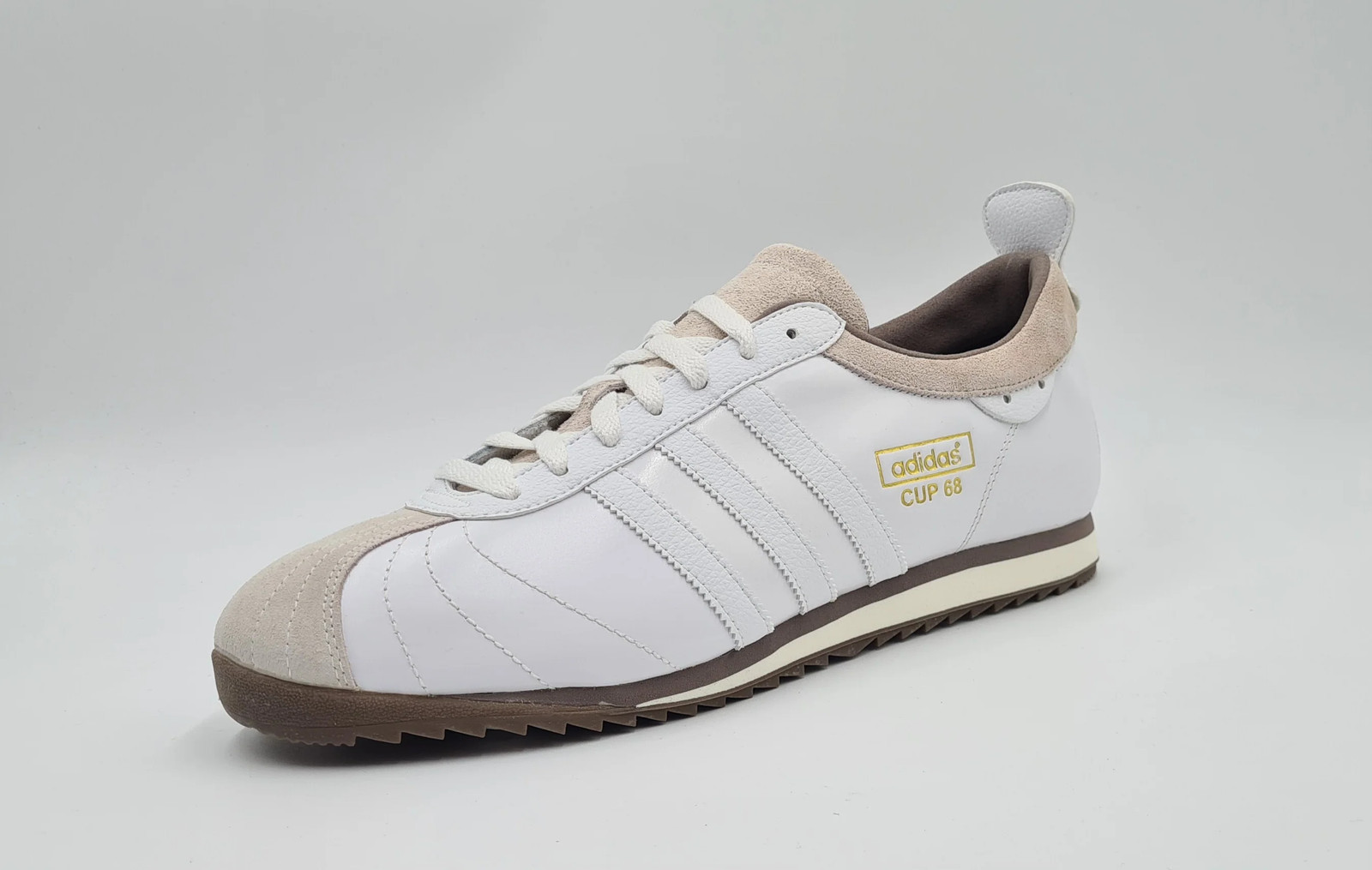 *NEW* Vintage 2008 Adidas Cup 68 White UK 12 / EUR 47 1/3