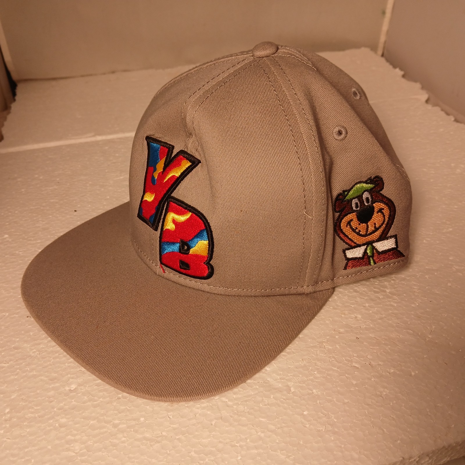 Yogi Bear Snapback Hat Tan Brown Hanna-Barbera Cap Multicolor YB Embroidered OSF