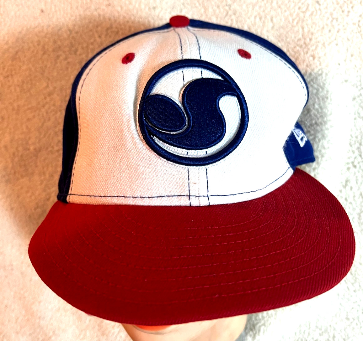 DVS Skateboarding Shoe Company RED WHITE & BLUE wool NEW ERA 59 Fifty Hat sz 7.5