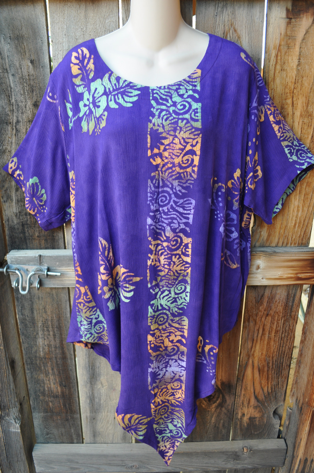ART TO WEAR 76 ASYMMETRIC HEM TUNIC IN PLUMERIA BY MISSION CANYON,50″B,OS!