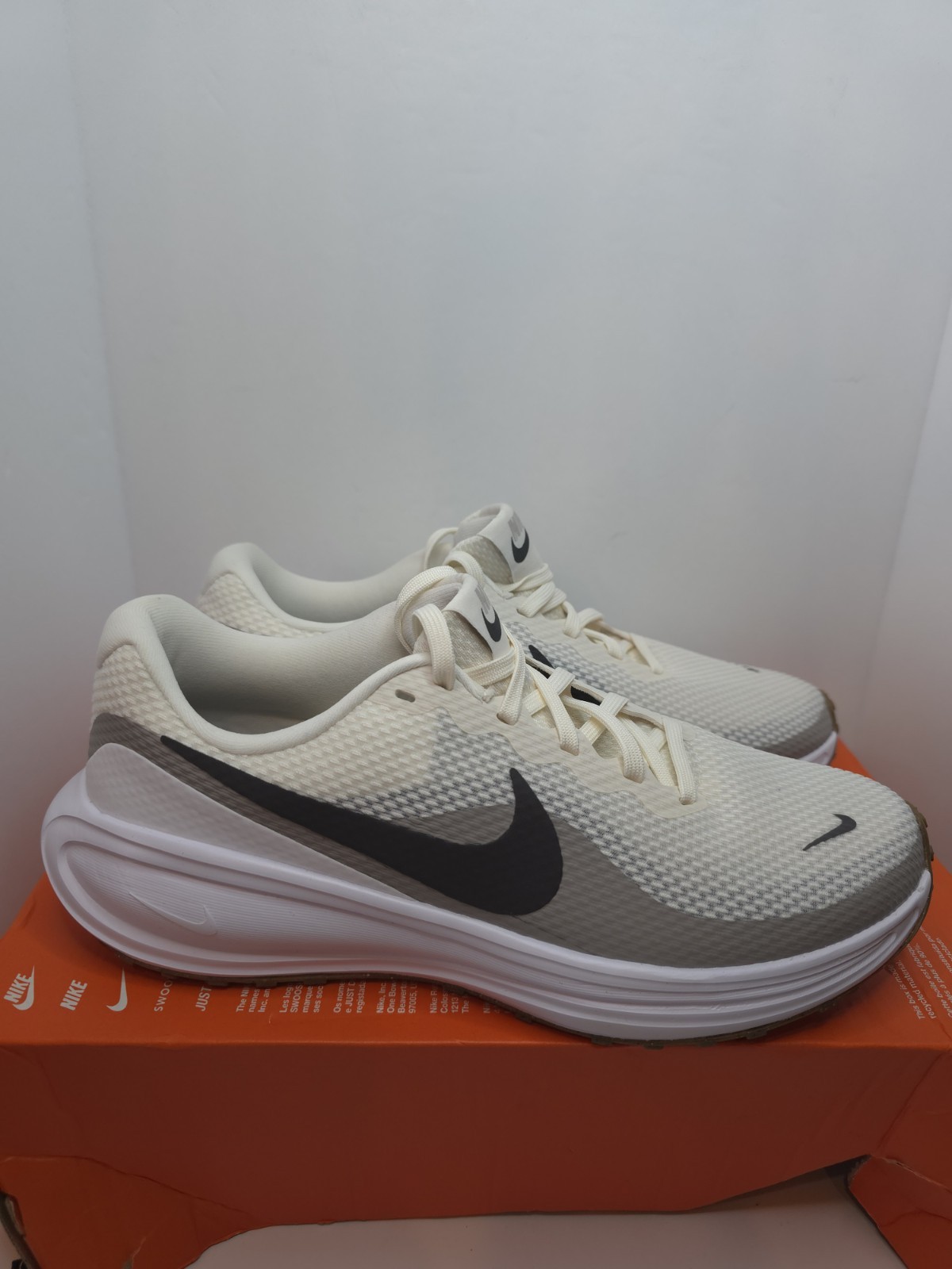 Nike REVOLUTION 8 phantom/medium ash 7M/8.5W HJ9198005.