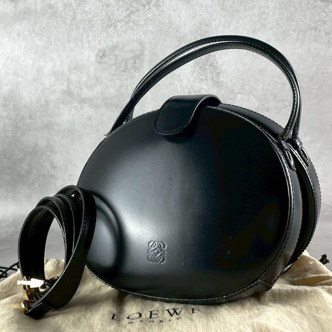 Loewe Vintage Round Shoulder Bag Black Calf Leather Classic Style