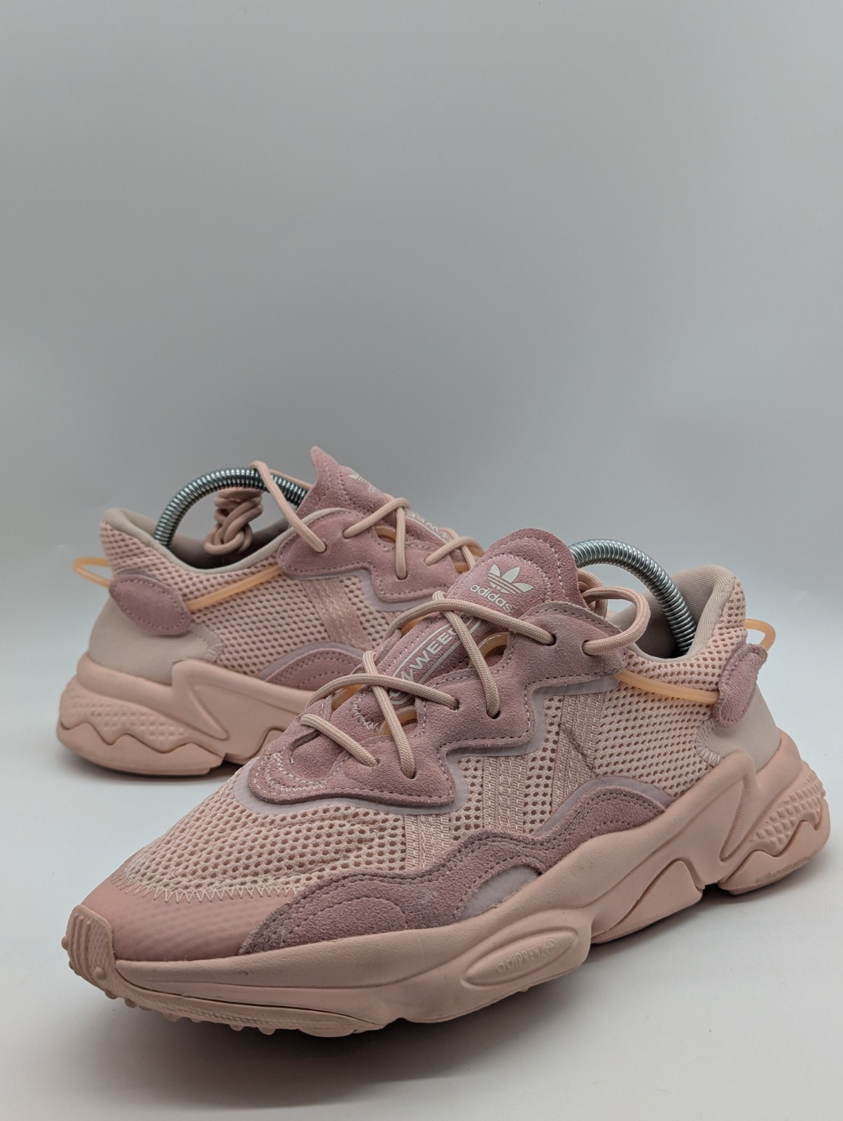Women’s Size 8.5 – Adidas Ozweego Vapor Triple Pink Sneakers Shoes HQ6682