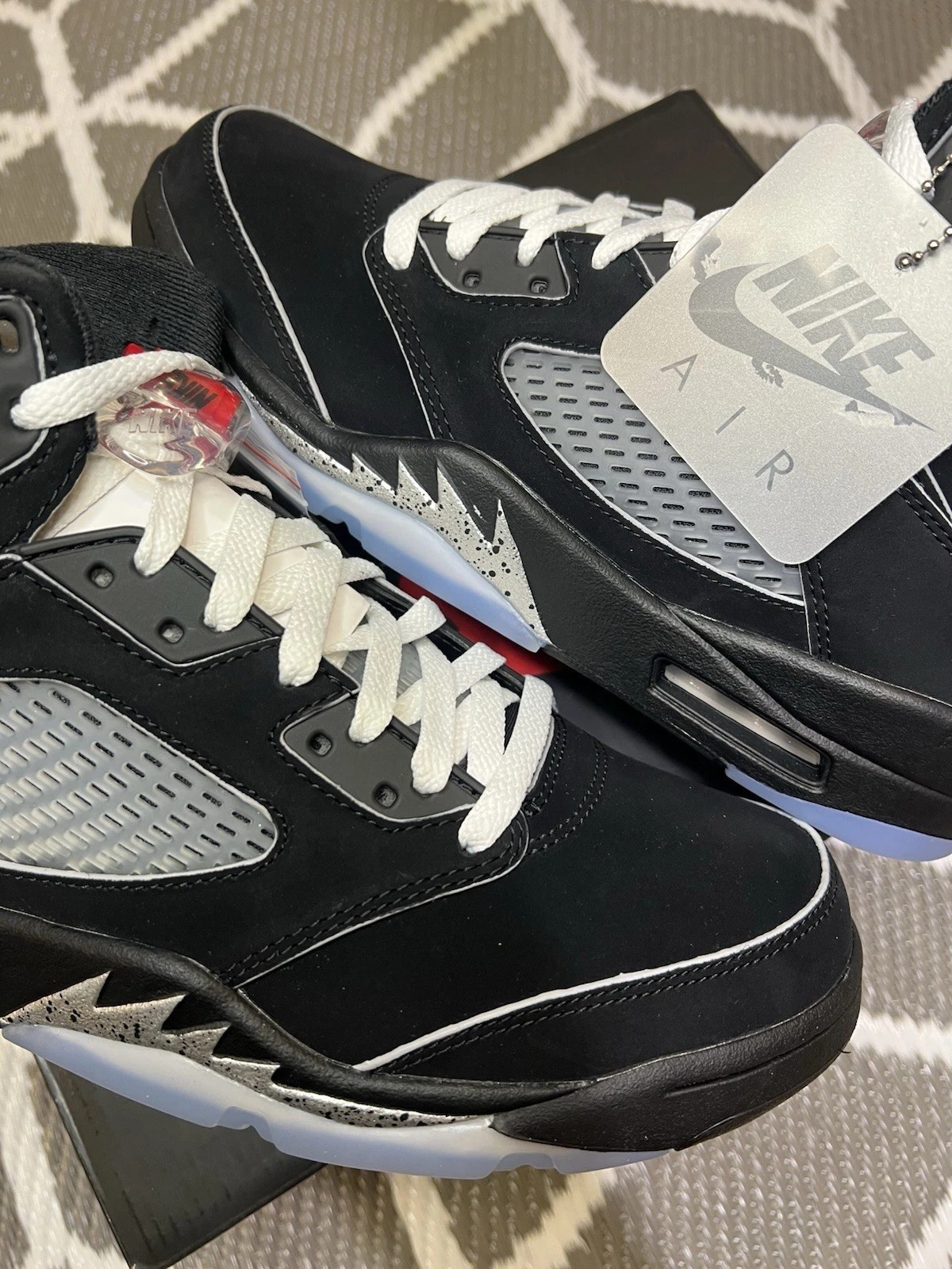 Jordan 5 “BLACK METALLIC REIMAGINED” Men’s Basketball Shoes High Top