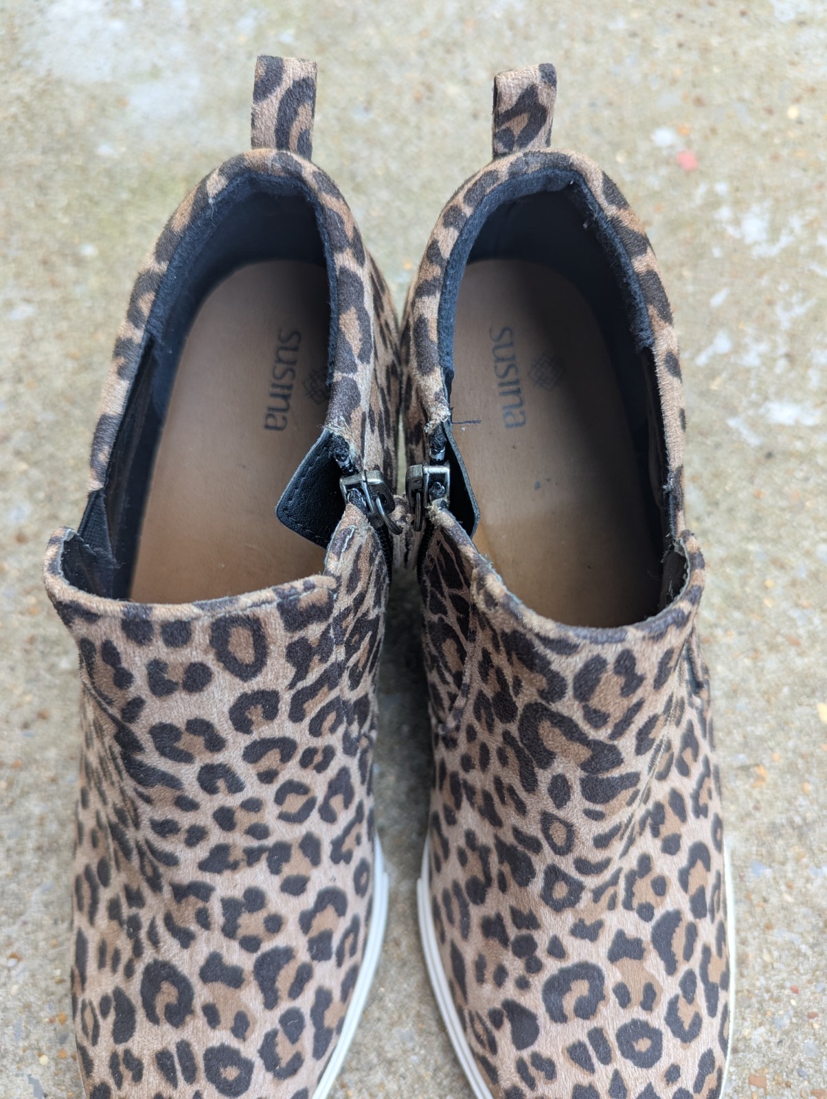 Susina Cheetah Hidden Wedge Heel Sneaker Bootie Boots Faux Suede Women’s Size 6