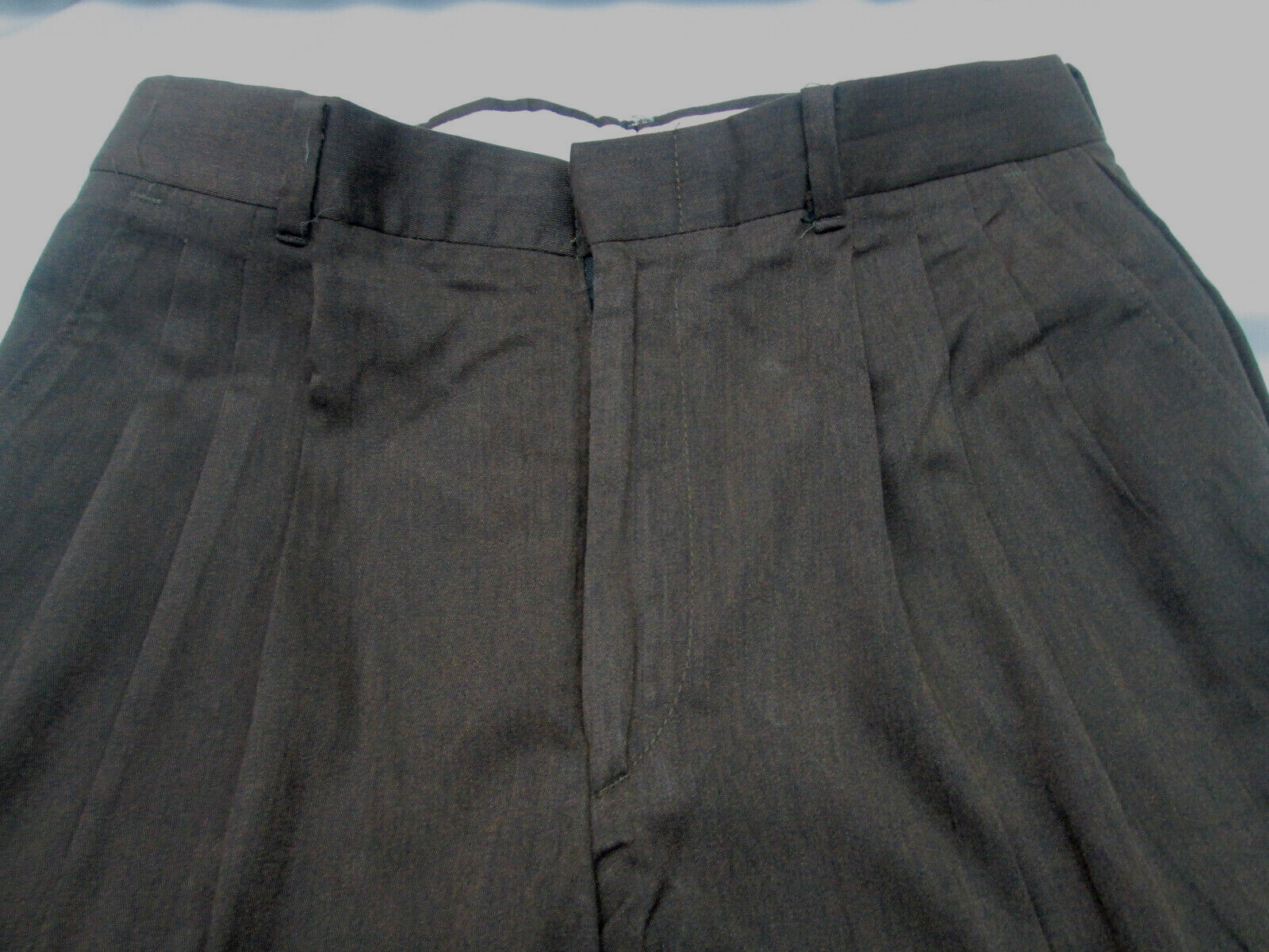 Mens pants executive pleated Brown 29 30 31 32 33 34 36 38 x 30 32 34 NEW