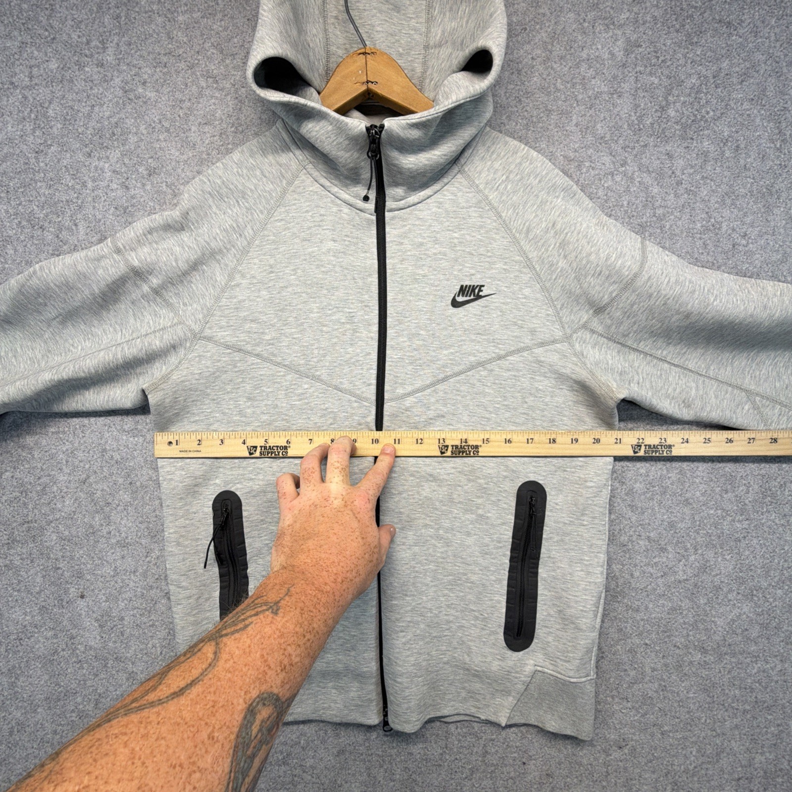 Nike Sportswear Tech Fleece Windrunner Gray Full Zip Hoodie Jacket Men’s Medium