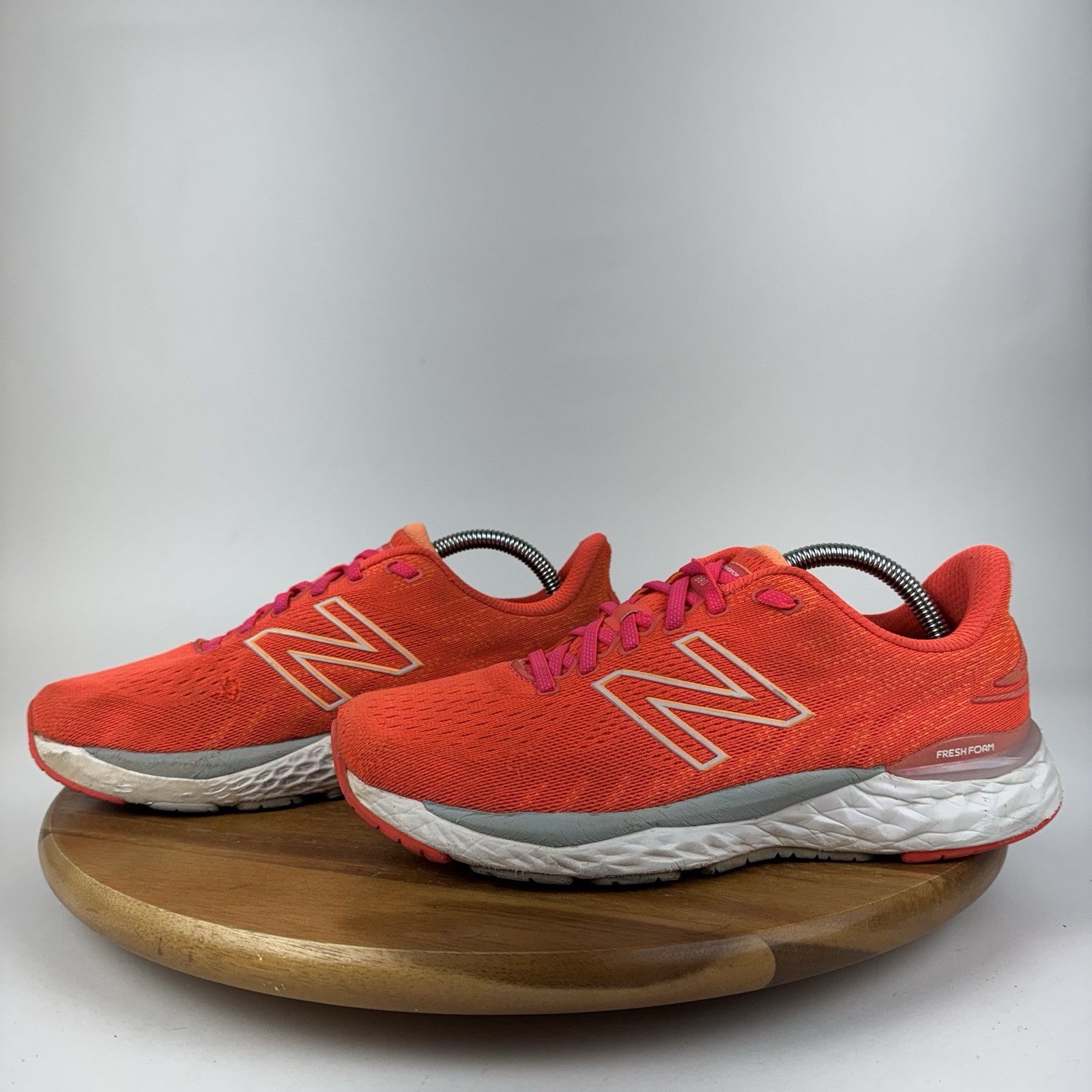 Womens New Balance Fresh Foam X 880v11 Vivid Coral Running Sneakers Size 10.5 B