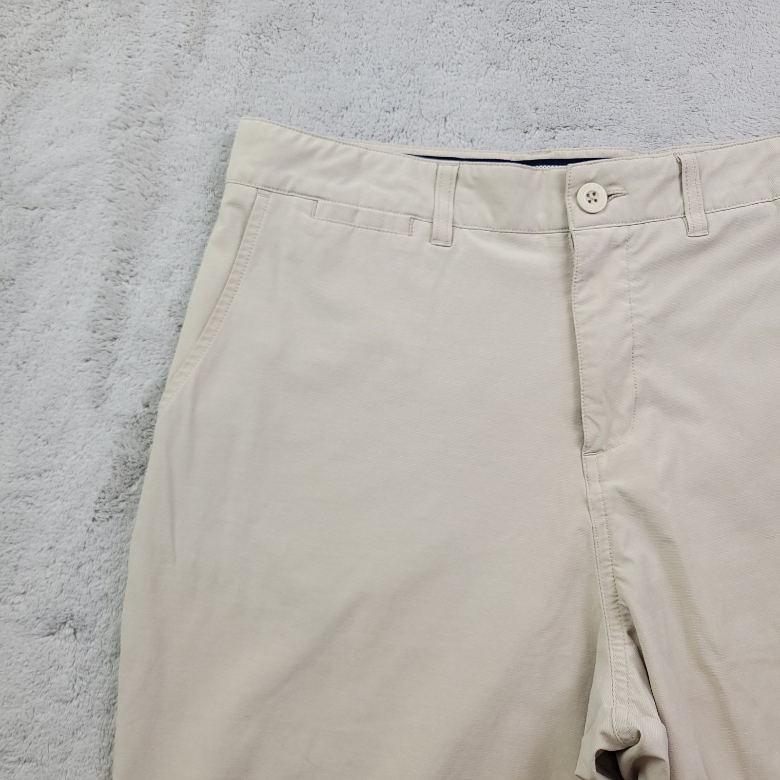 Johnnie O Prep Formance Shorts Mens 32 Beige Chino 9″ Stretch Pockets Wyatt
