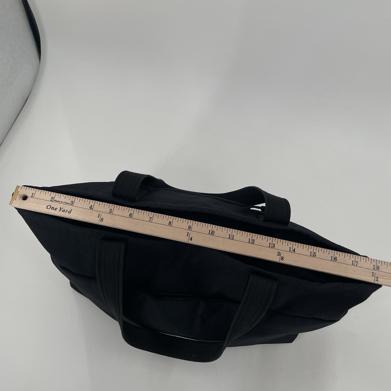 Moment Travelwear M-TW Tote Bag 19L in Black – Nylon – Zip Top Closure
