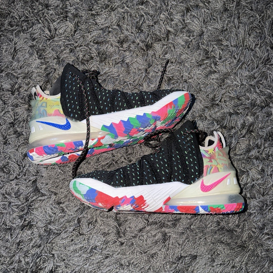 Nike LeBron 18 “James Gang” CQ9283-002 Black/Pink Blast Mid Top Sneaker