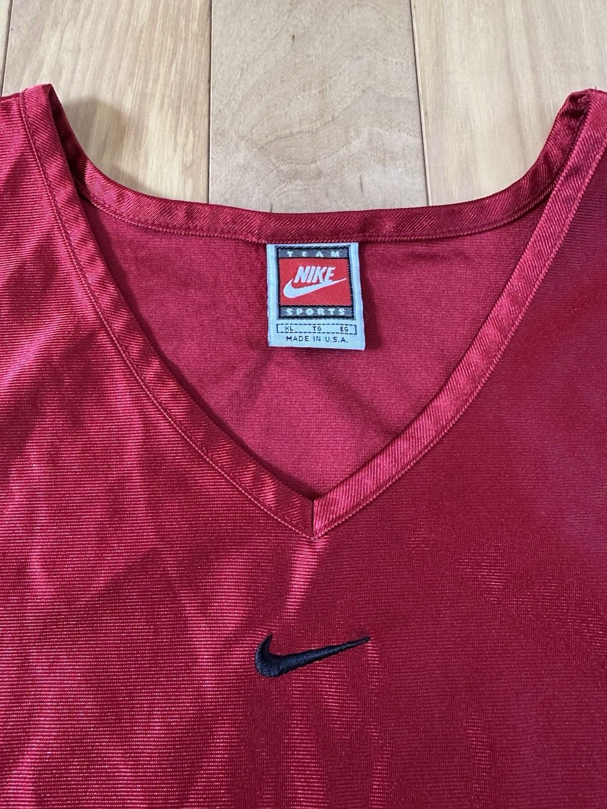 Men’s Vintage 90s Nike Dazzle Shiny Silky Tank Basketball Jersey Red XL