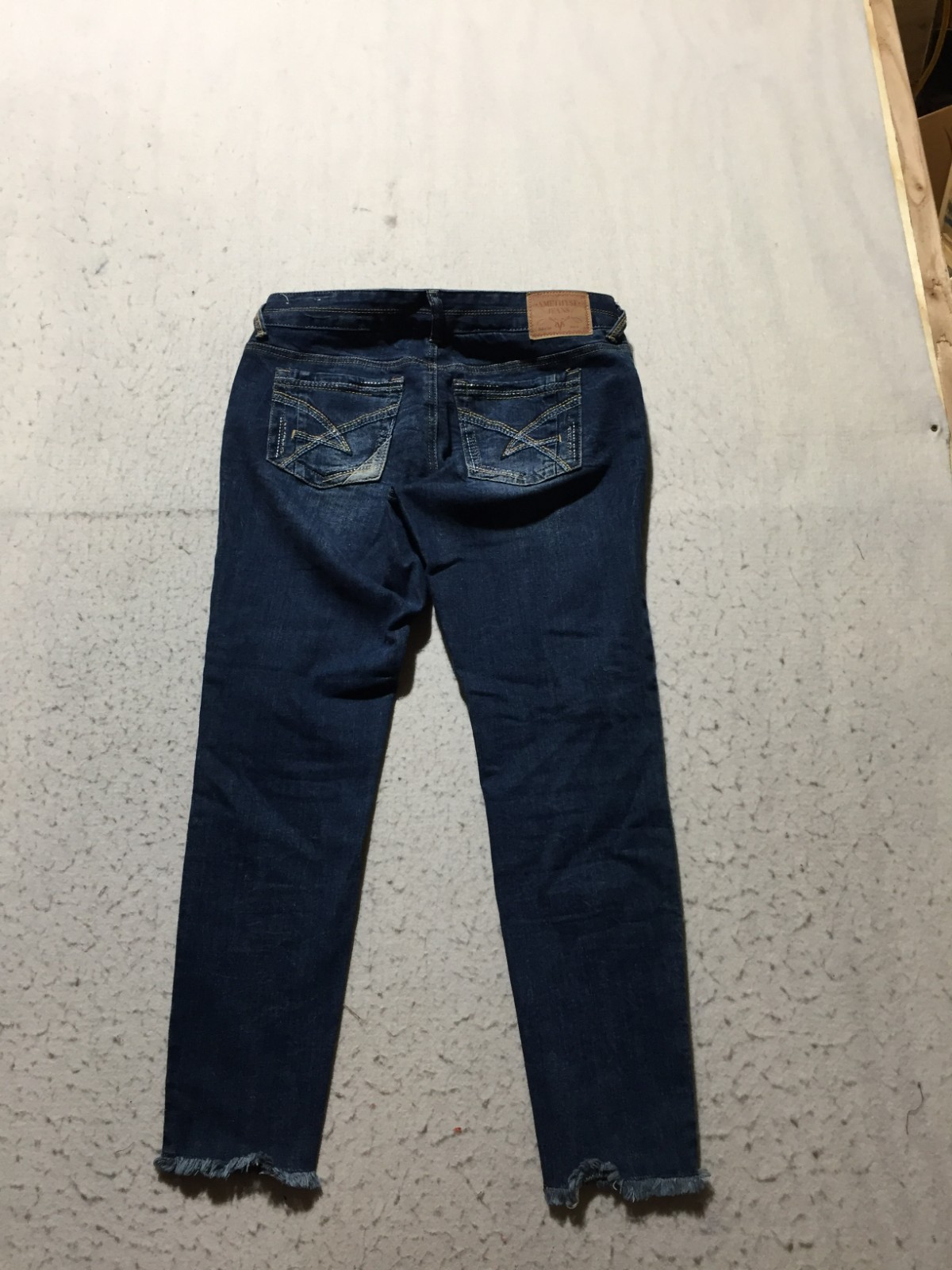Amethyst Jeans Womens 7 Blue Faded Distressed Cut Ankles Dark Wash