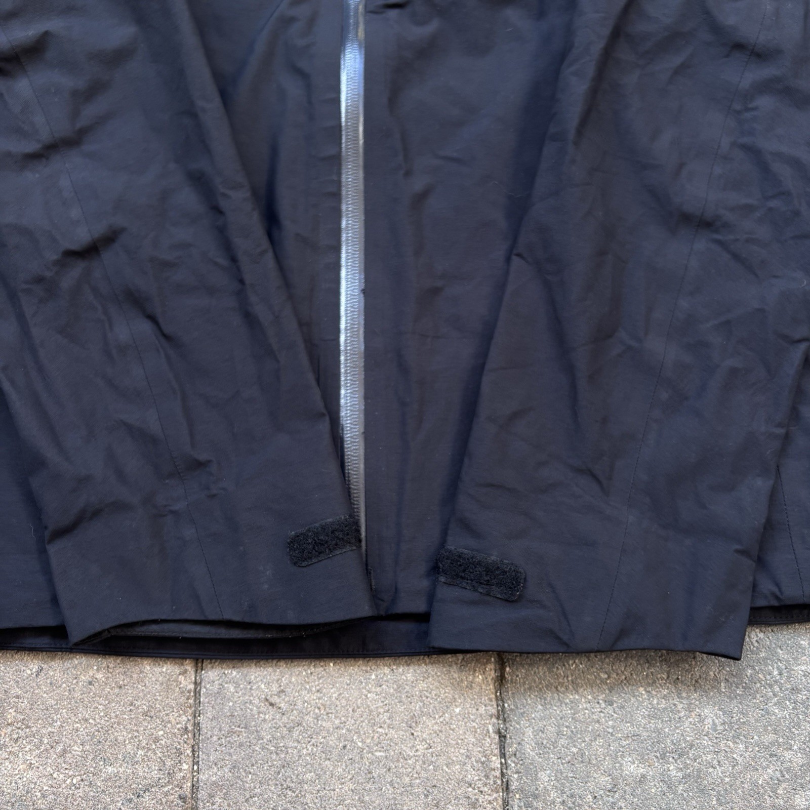 Mountain Hardwear Dry.Q Elite Rain Shell Jacket Men’s S Black Waterproof Hooded