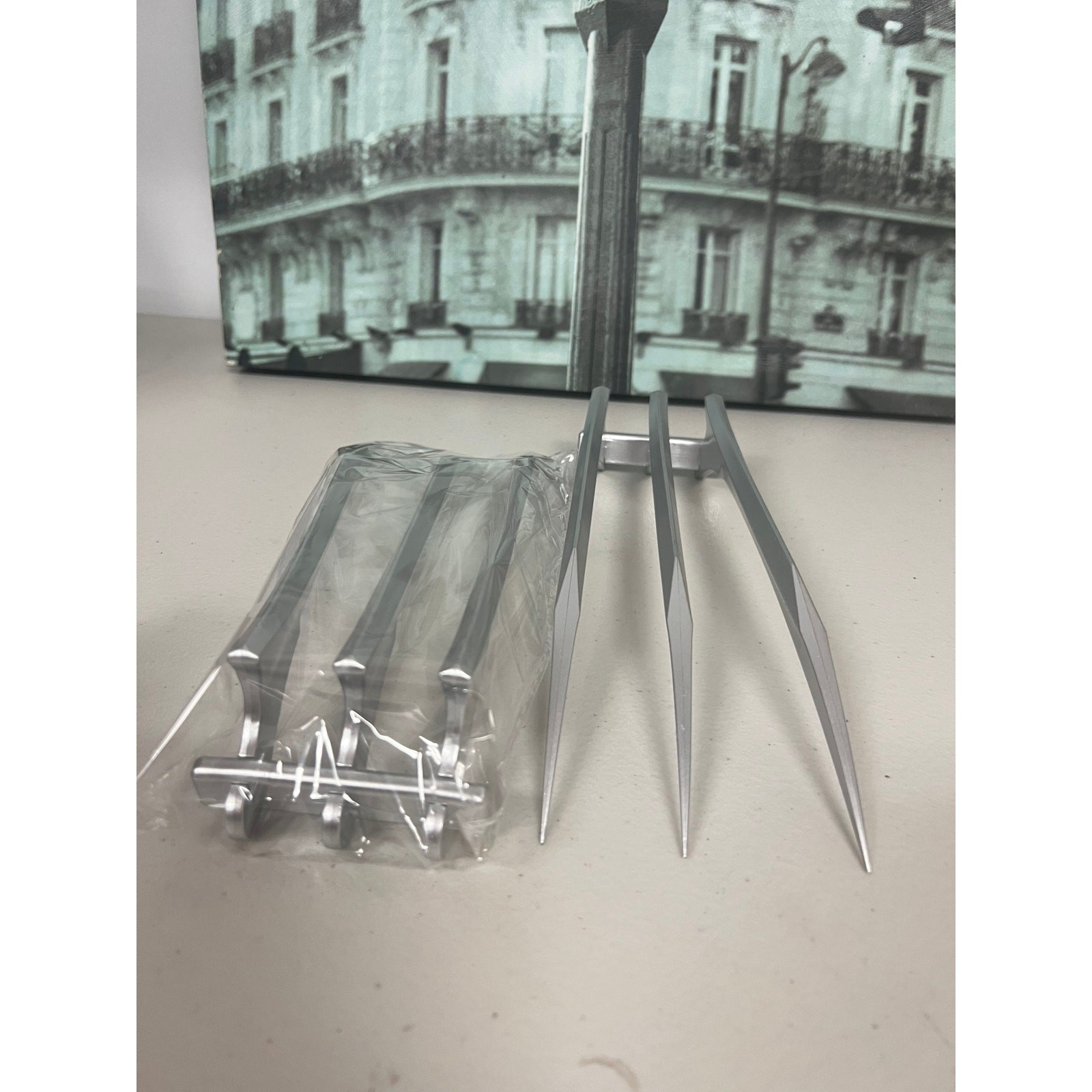 Marvel X-Men Wolverine Metal Claws Cosplay Prop Replica (1 Pair)