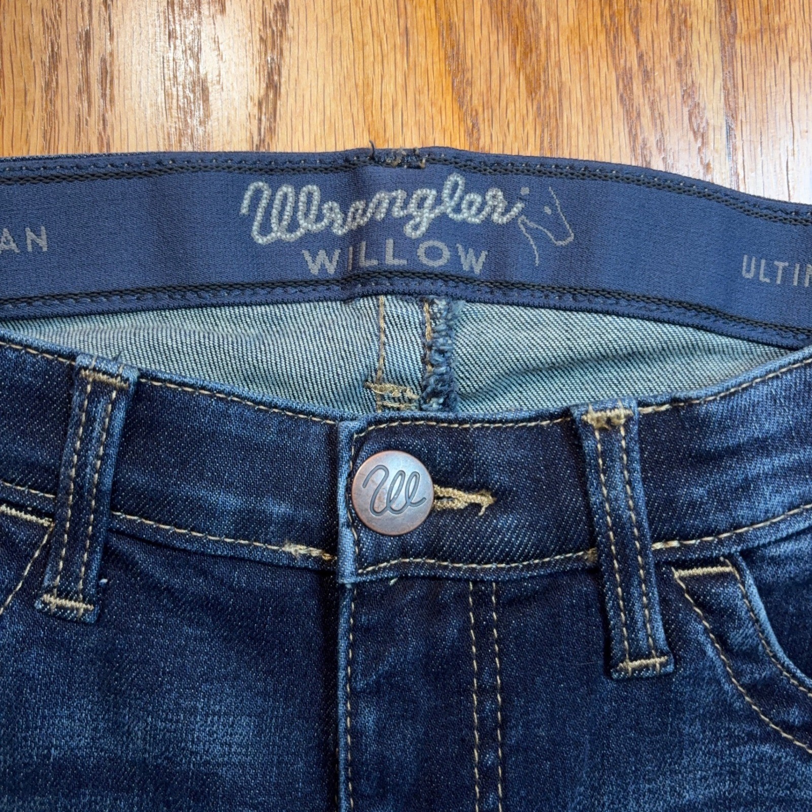 Wrangler Willow Ultimate Riding Jeans Womens 7 (30X31) Boot Cut Mid Rise Denim