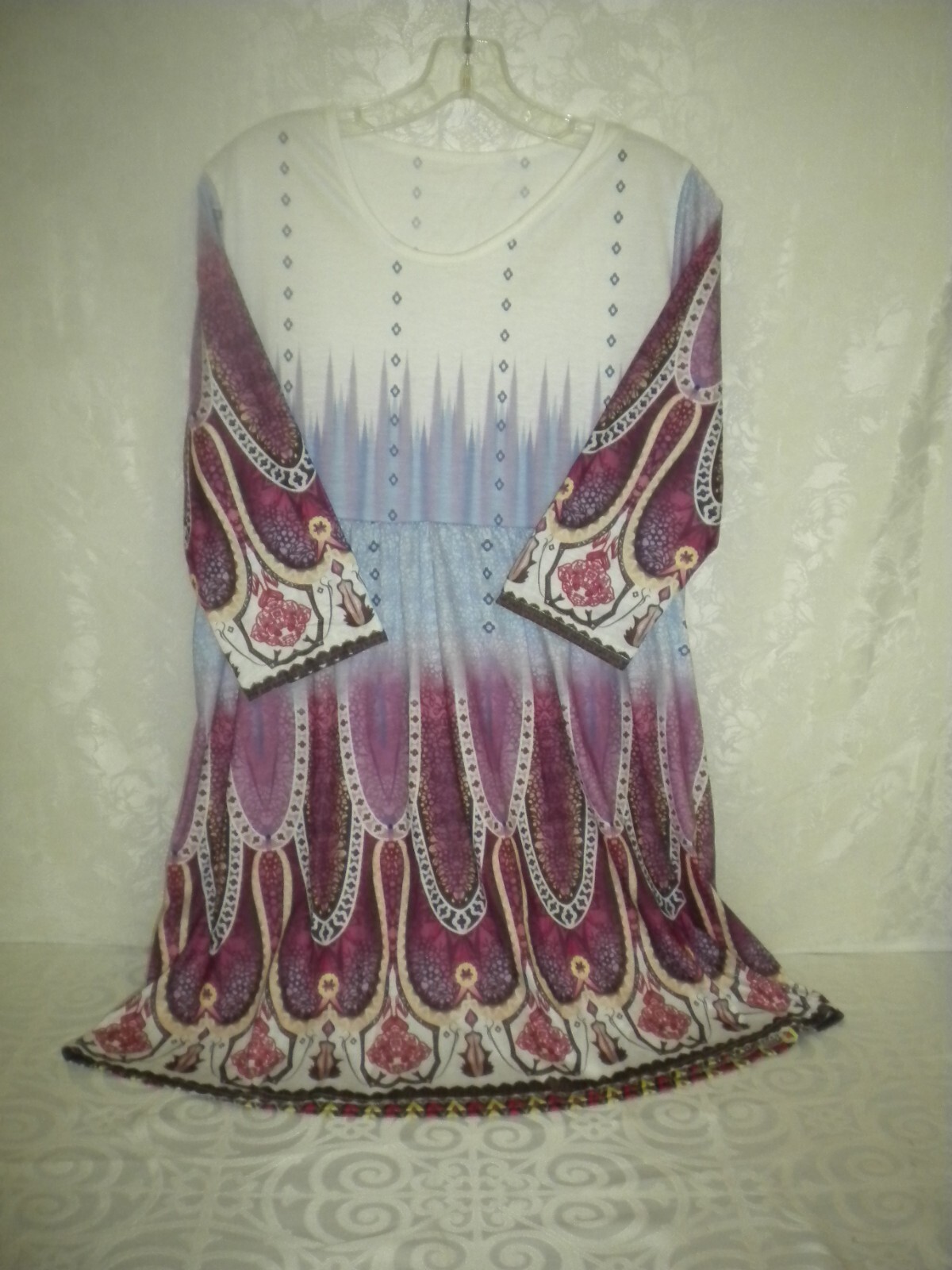 LADY’S DRESS SZ M COTTON KNIT BURGUNDY BLUE PINK WHITE KNEE LENGTH PAISLEY Box07