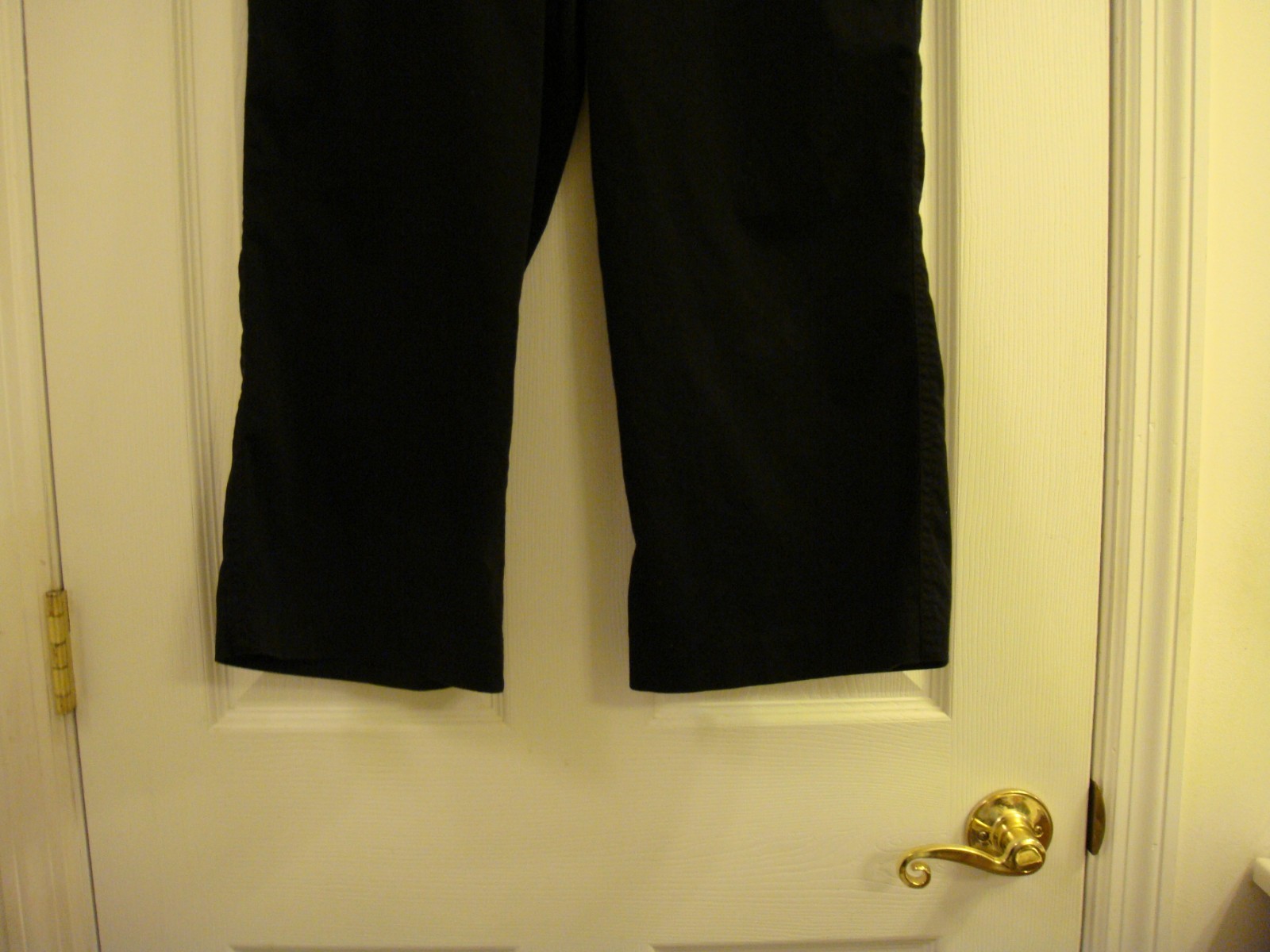 Womens Lifestyle Attitude Black 97% Cotton 3% Spandex Light Weight Capris Siz 10