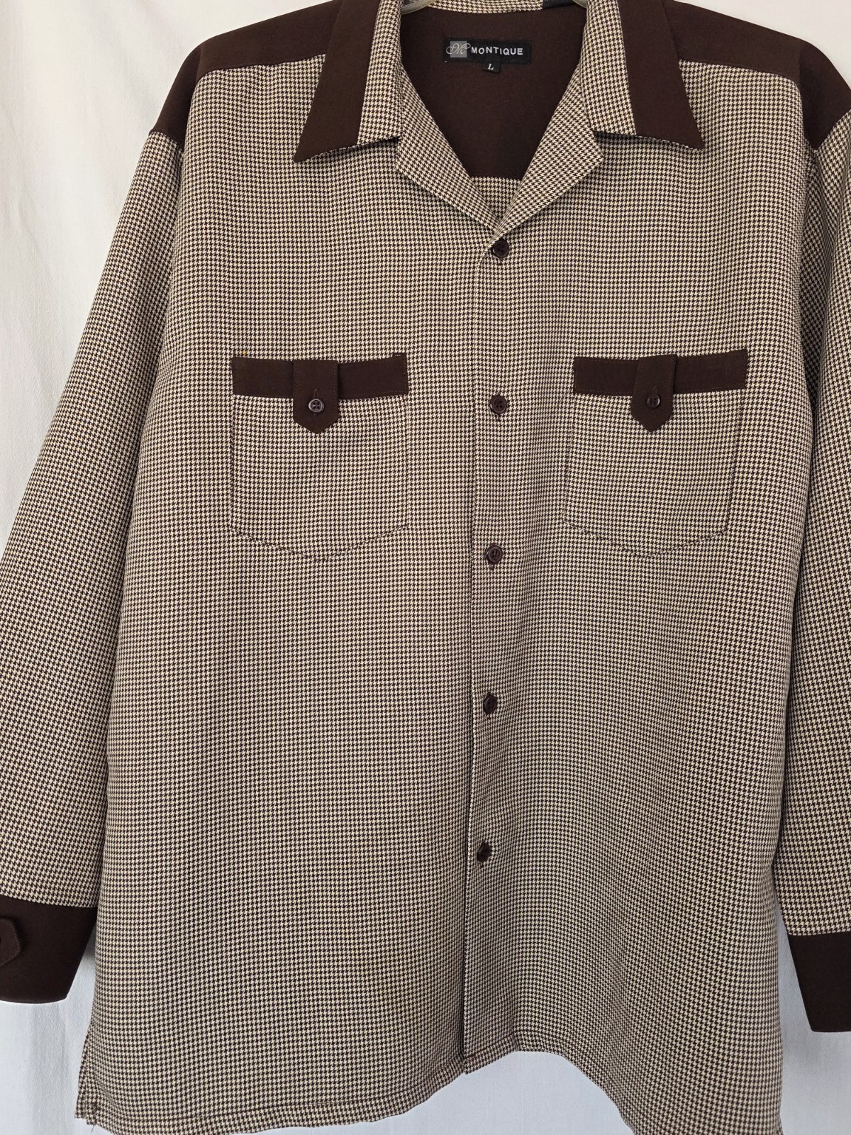 Montique Vintage Men’s Large Leisure Suit. Brown Hounds Tooth Pocket Buttons