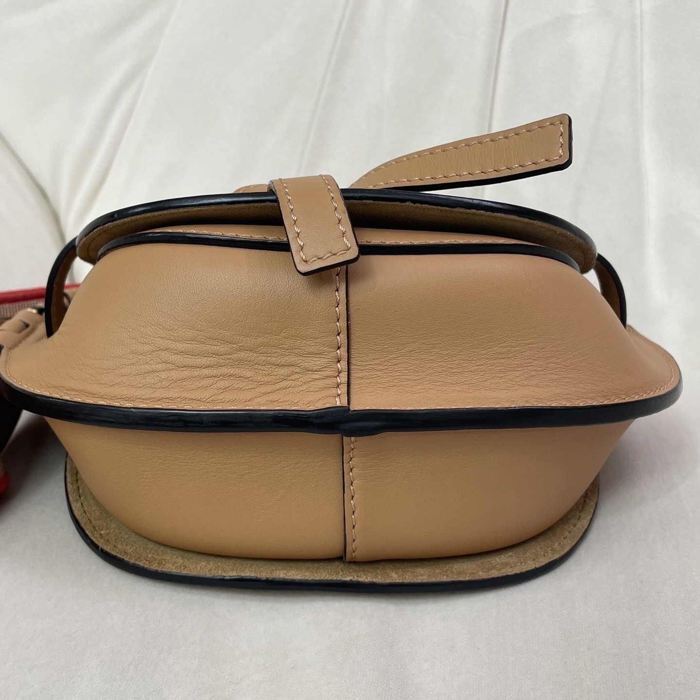 Loewe Pre-Owned Authentic Saddle Bag Caramel Free Tracked Shipping