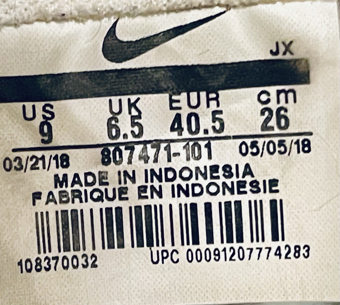 Nike Classic Cortez Leather White/Black Low Top Lace-Up Sneakers 807471-101