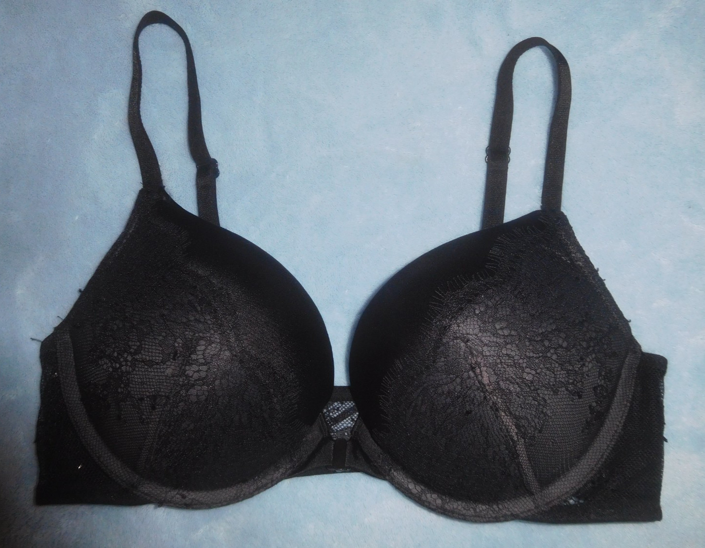 EUC! Victoria’s Secret Bombshell Add 2 Cup Sizes Push-Up Bra Black Lace 34B