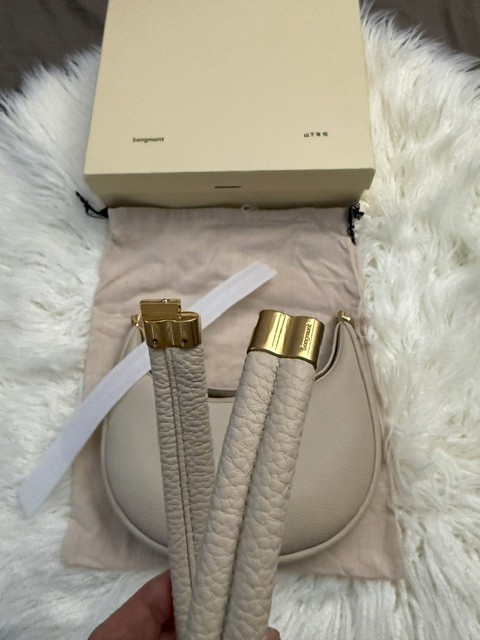 EUC SONGMONT LUNA BAG IVORY