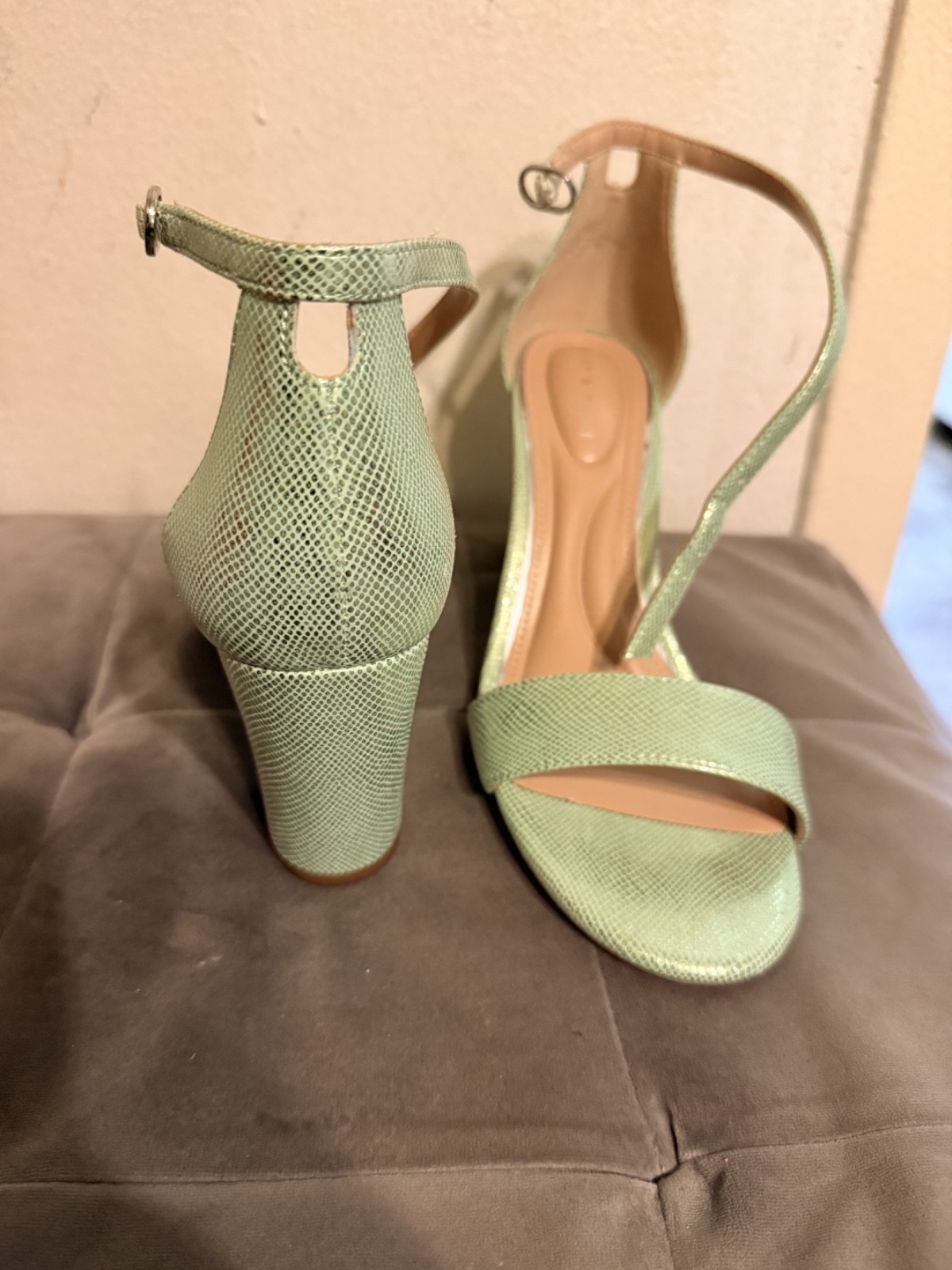 womens shoes size 8
