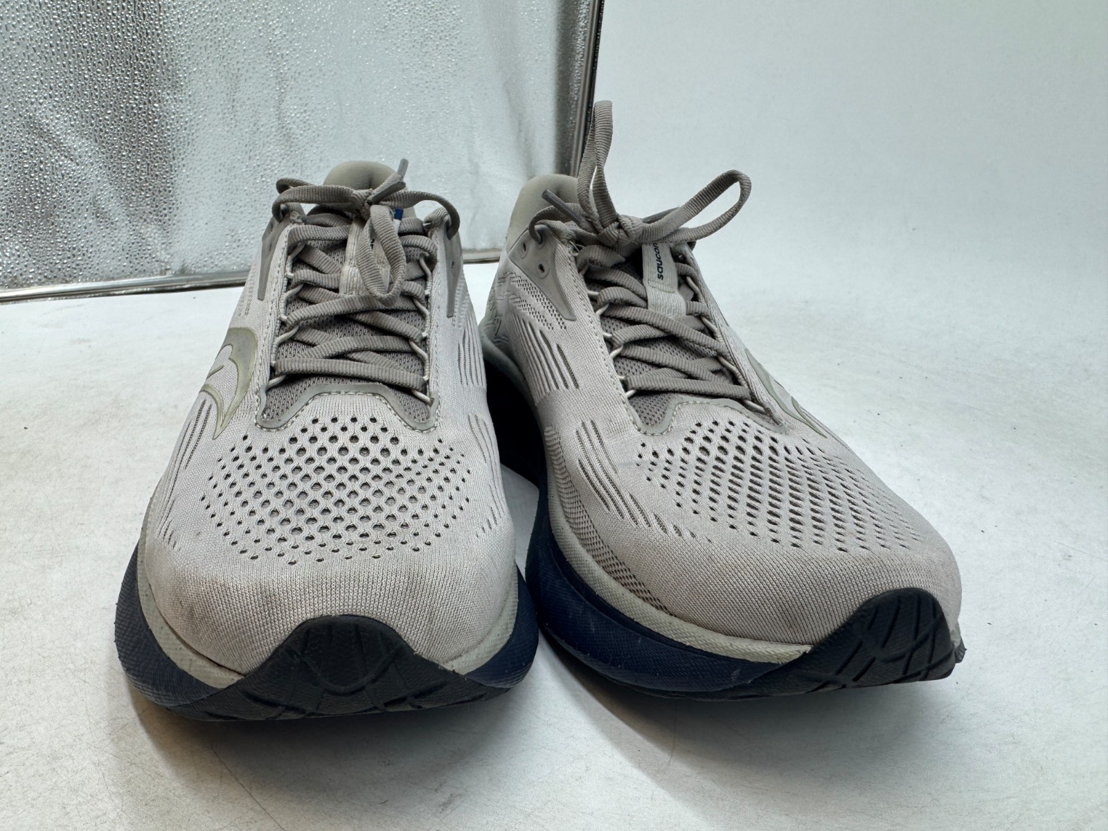 Saucony Ride 18 Running Sneakers Men’s Gray Mesh Lace-Up Athletic Trainer – 10