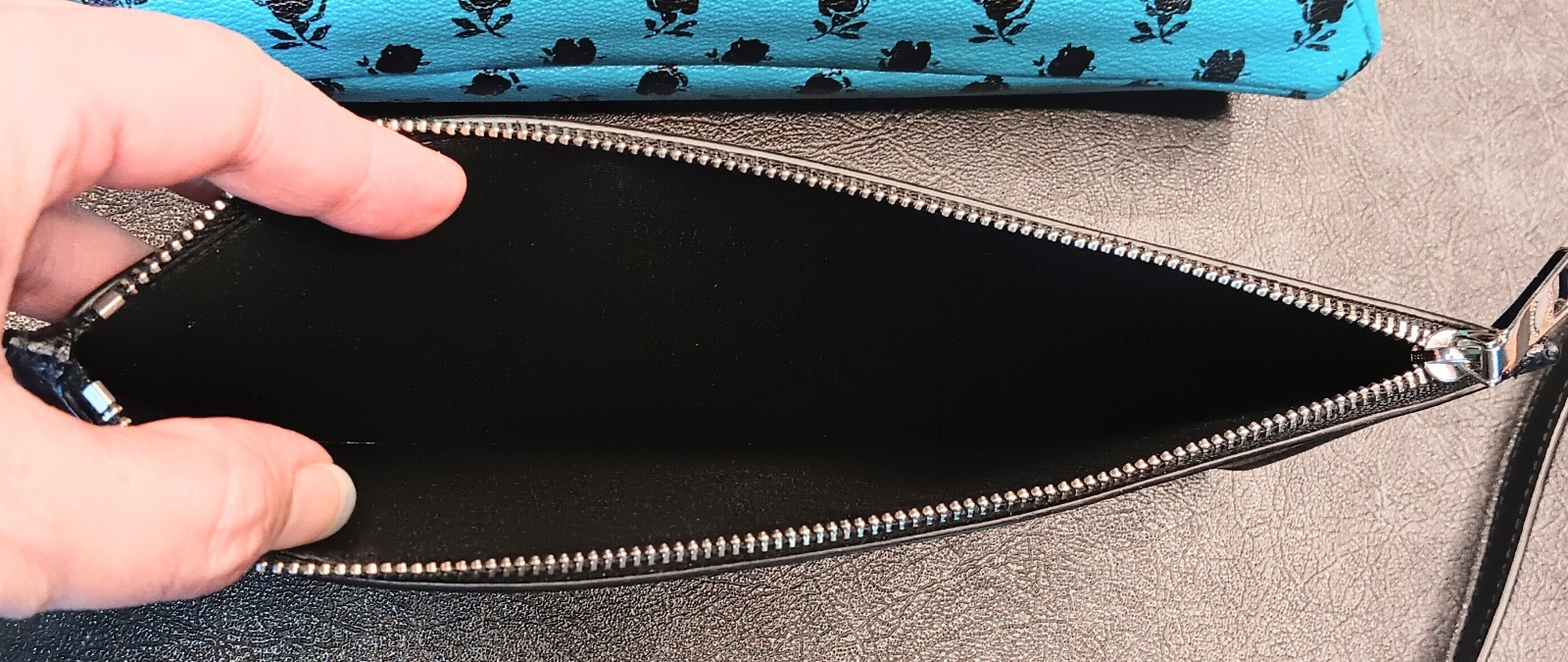 COACH Teal Blue Leather Floral Print w/ Pop Up Pouch Crossbody Bag #F38159 *READ