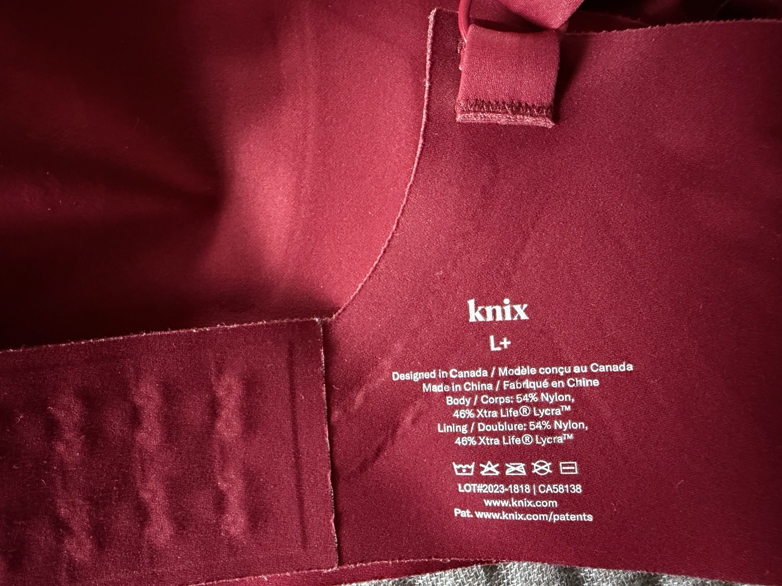 EUC~KNIX “REVOLUTION” V-NECK WIRELESS BRA~RED~SZ 36 DD/L+