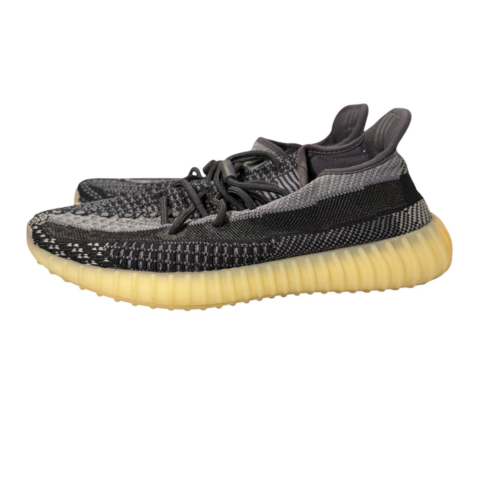 Adidas Yeezy Boost 350 Size 10 – V2 Carbon Beluga HQ7045 & Black Gray FZ5000 Lot