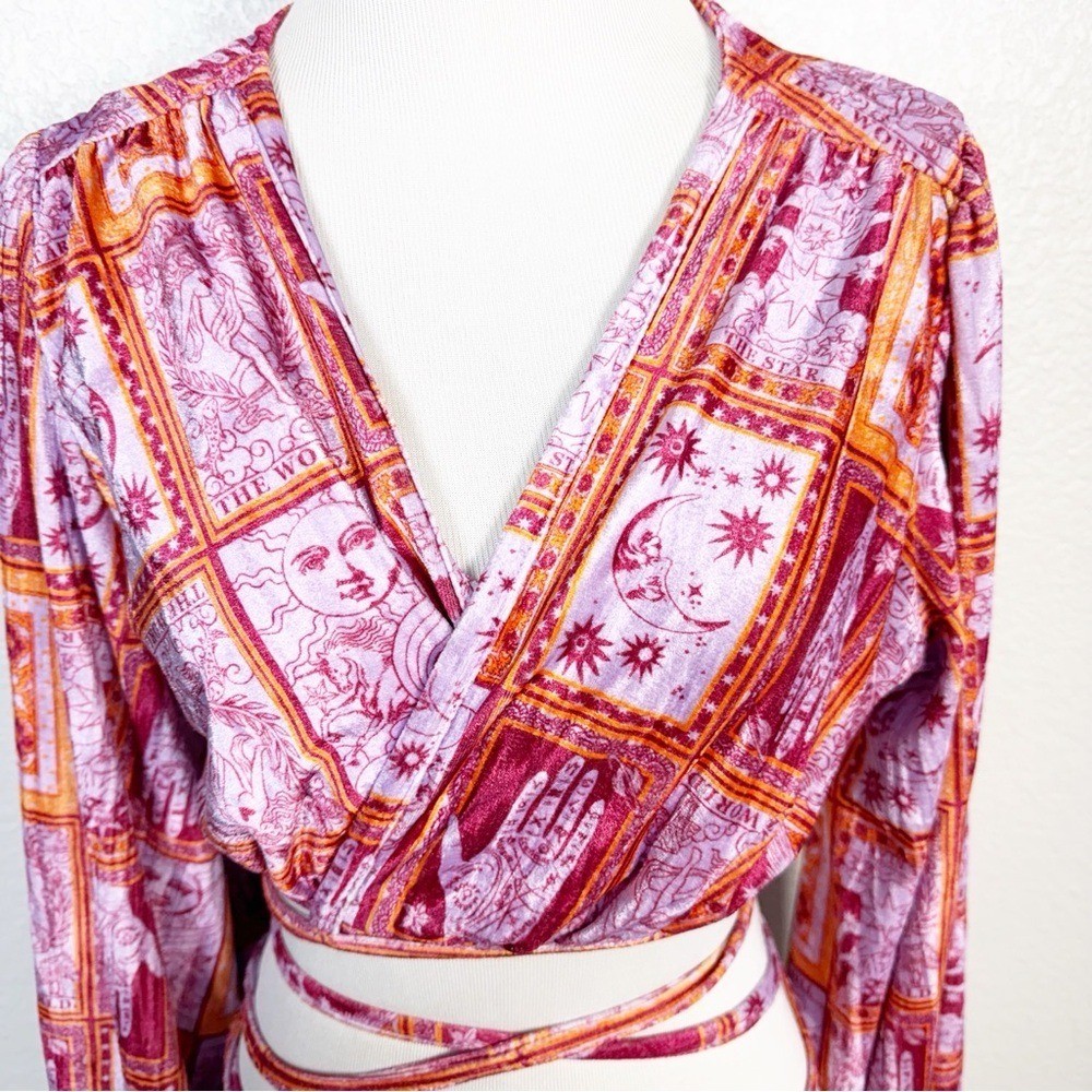 UO Urban Outfitters Size L Florentina Tarot Card Celestial Velvet Wrap Crop Top