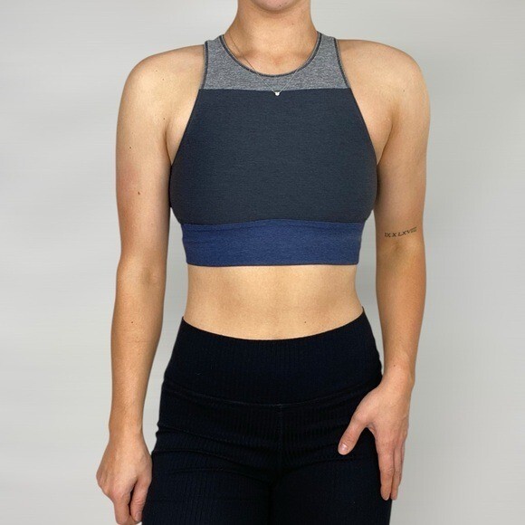OUTDOOR VOICES Tritone Slashback Crop Top Sports Bra Gym Yoga Workout
