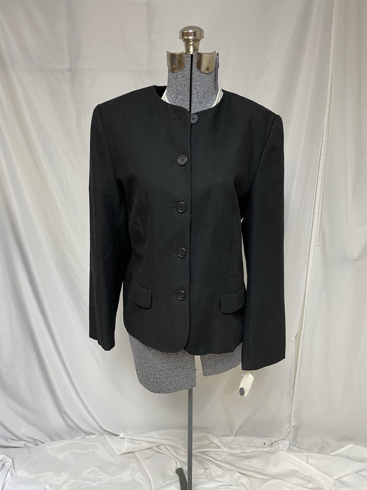 NEW Orvis Blazer Size 12 Black Wool True To Size Jacket Interior Pocket Lined