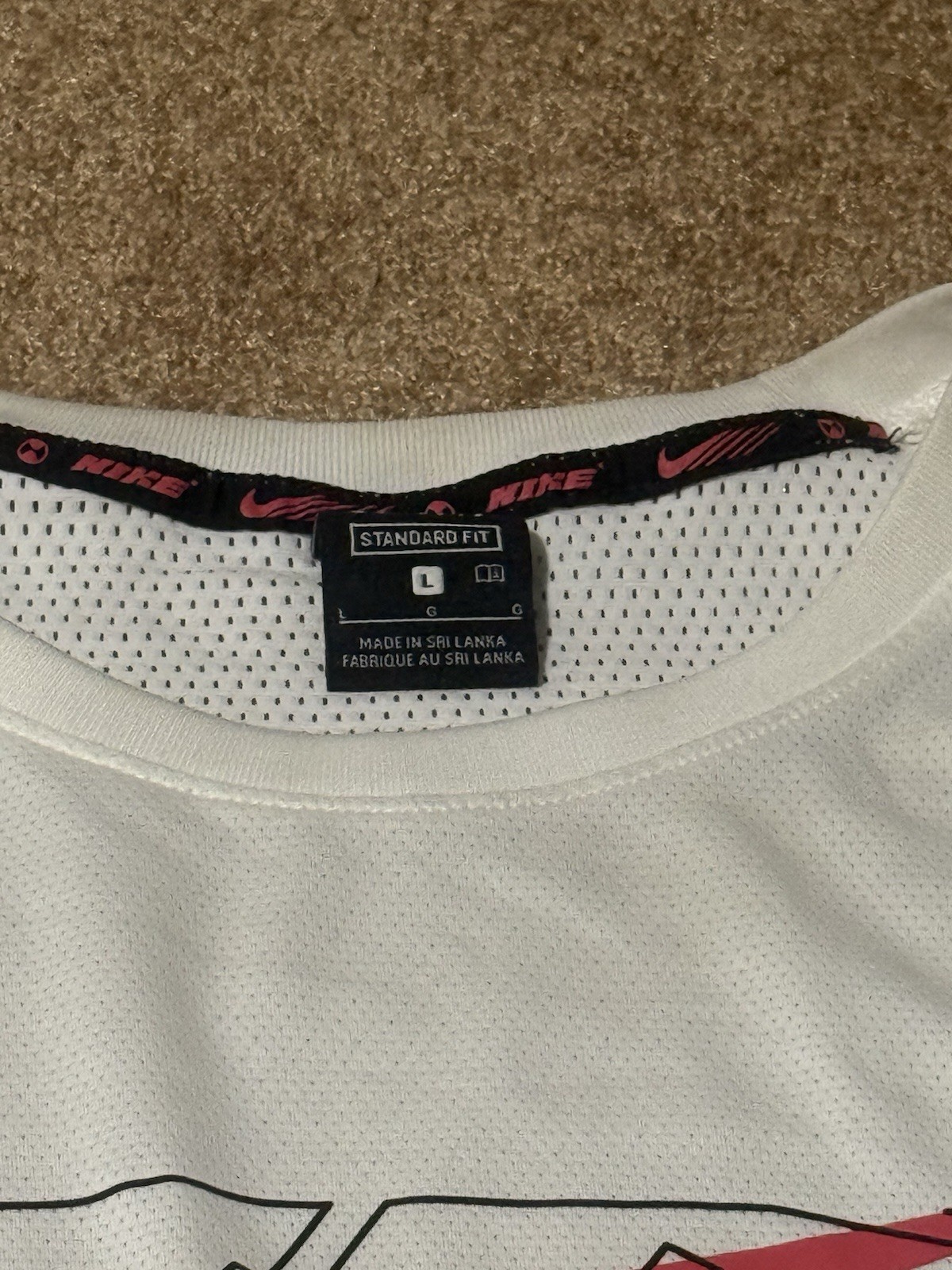 Nike Just Do It White Mesh T-Shirt Men’s Large L Standard Fit Athletic