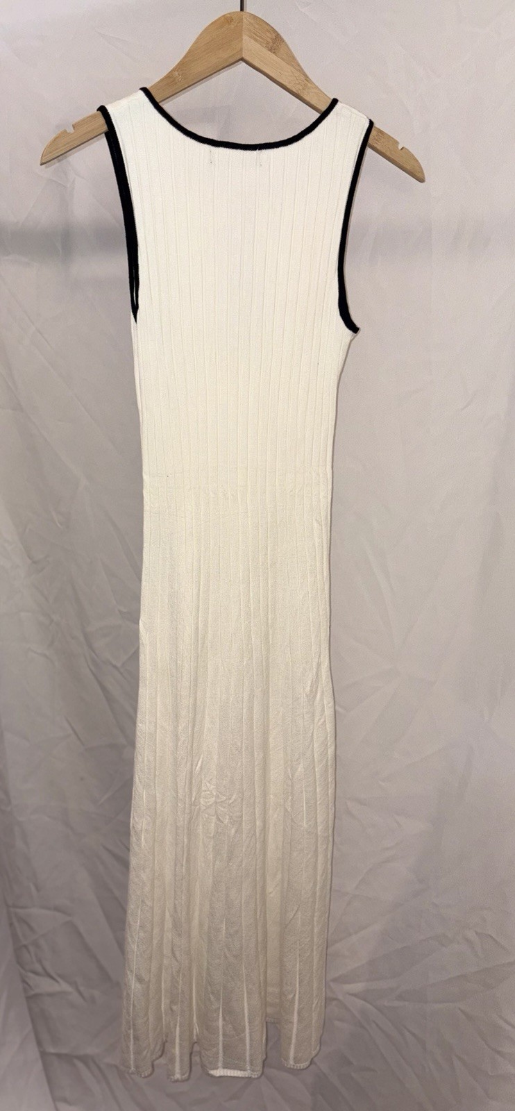 Zesica Ivory Ribbed Knit Button Maxi Dress Black Contrast Trim Size L NWT