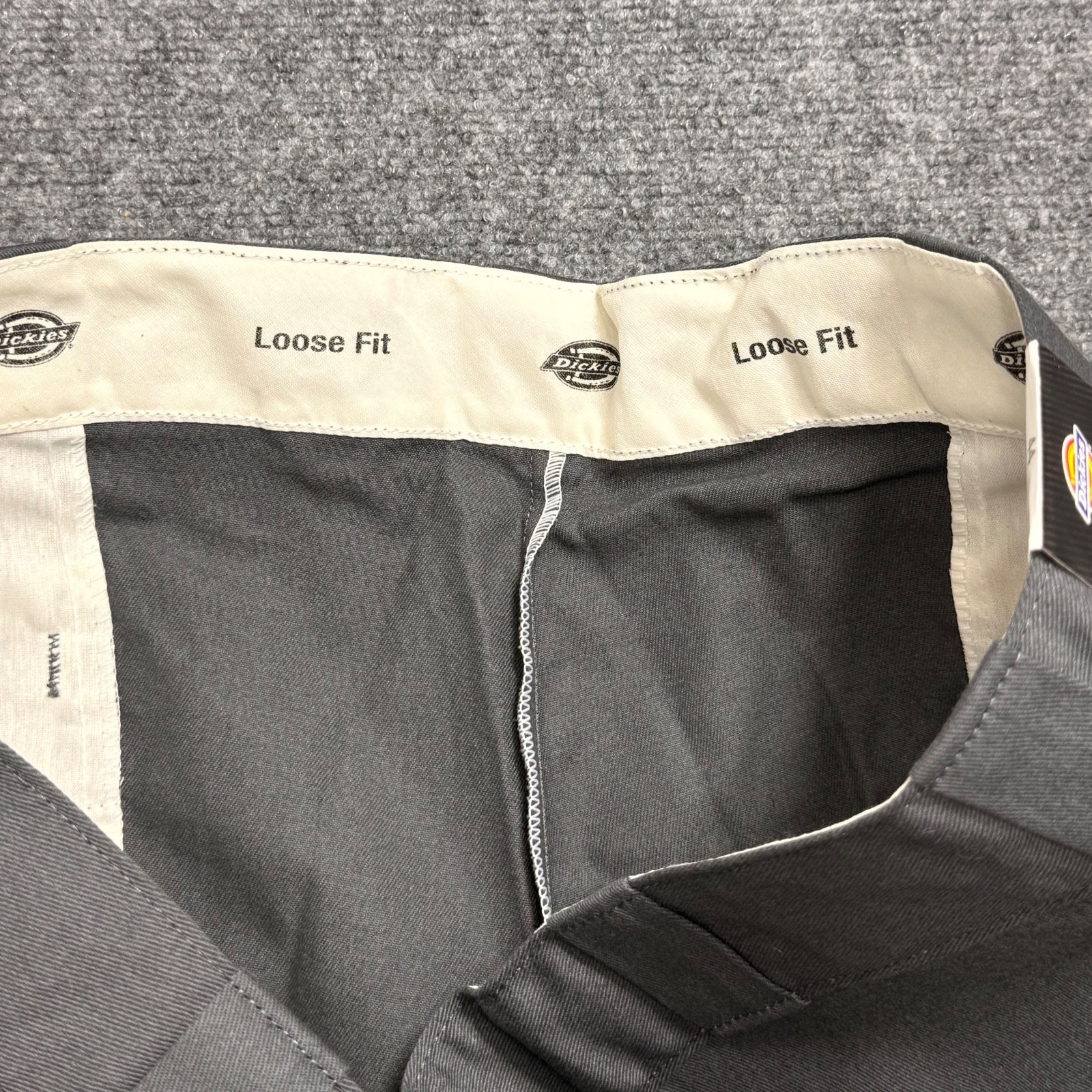 Dickies Mens Twill Work Short Loose Fit 44×15” Charcoal Grey – NWT