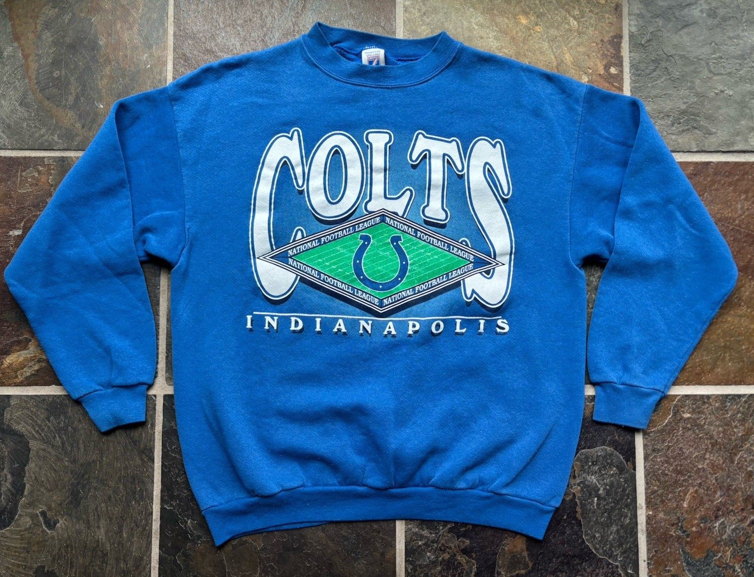 VTG 90s Logo 7 COLTS Big Logo Crewneck.medium/usa
