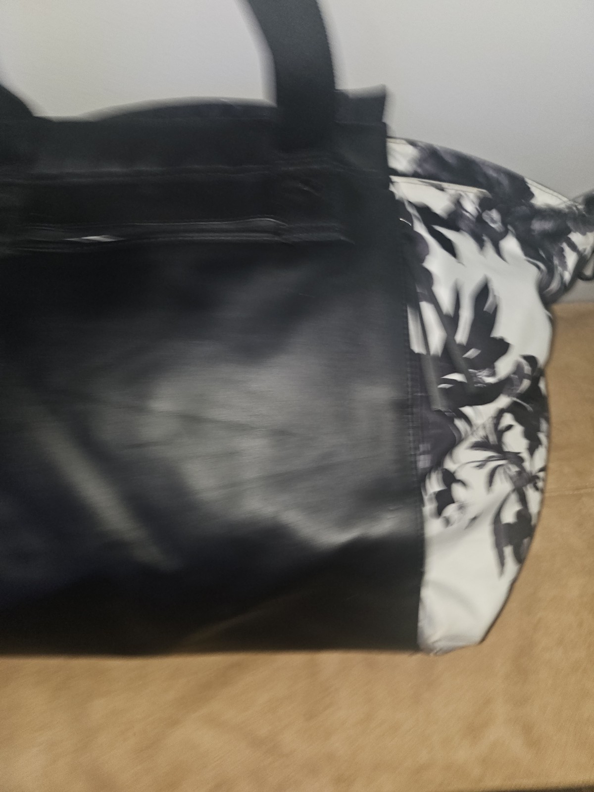 Lululemon Carry Me Om Tote Black White Floral Gym Bag **No Strap** Large -Rare
