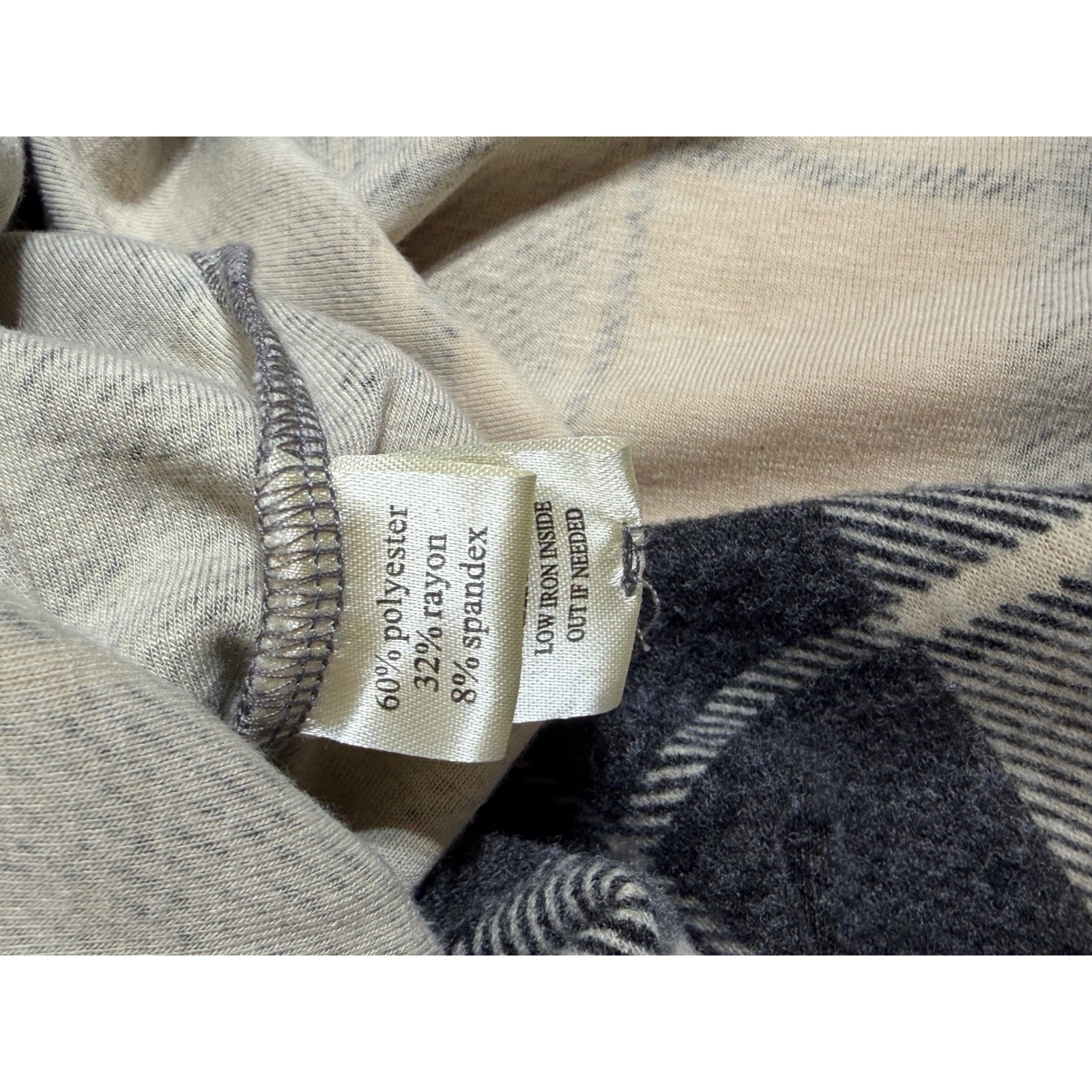 Dylan by True Grit Plaid Button Down Shirt Grey Cream Flannel Small High Low Hem