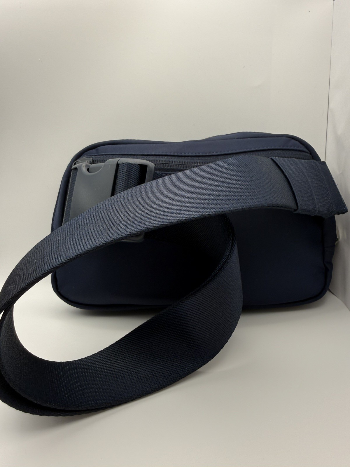 Lululemon Everywhere Belt Bag Club Blue Silver