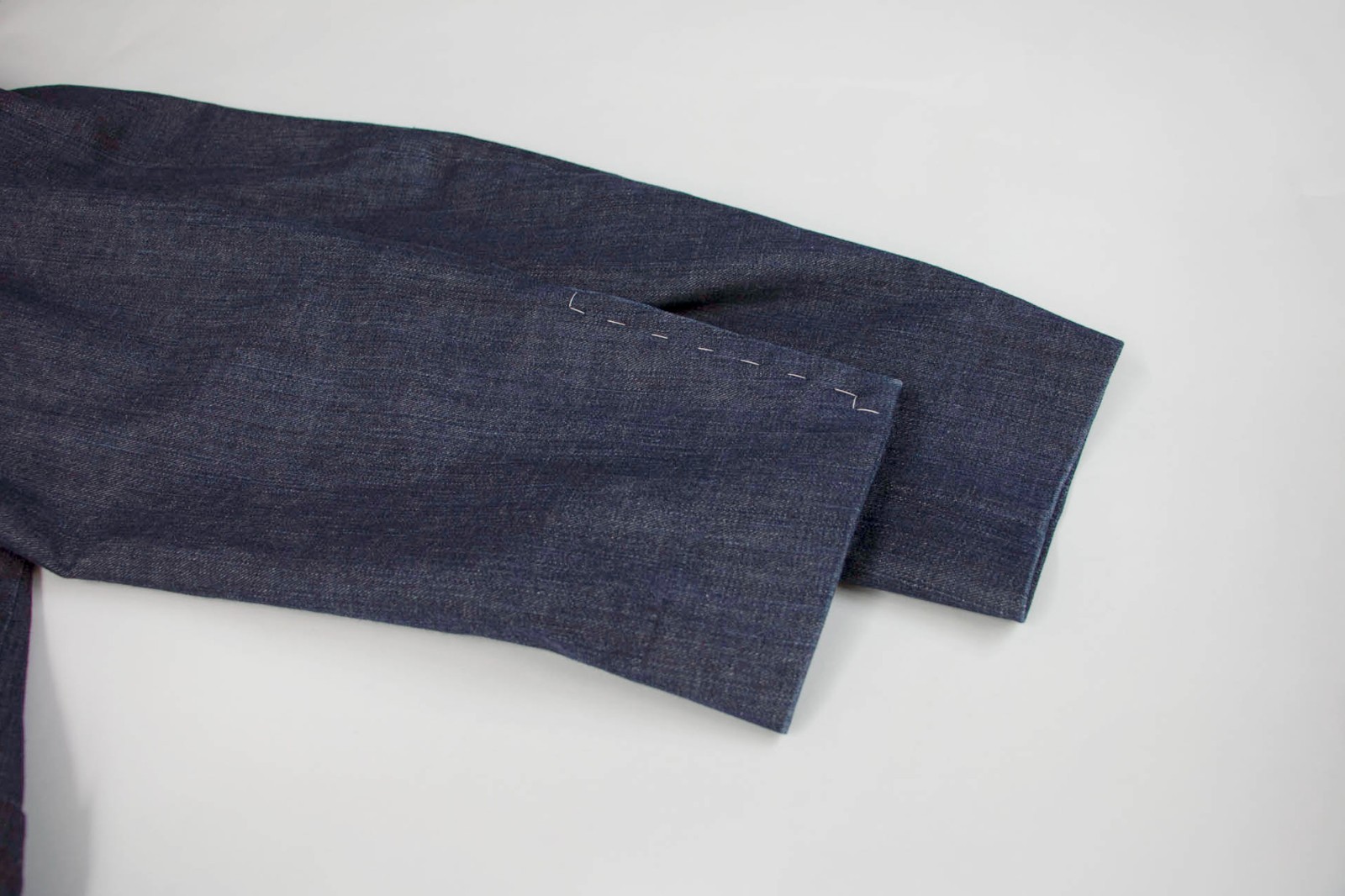 NWT $4500 Brunello Cucinelli Men’s Denim Sport Coat W/Logo Engraved Buttons A262