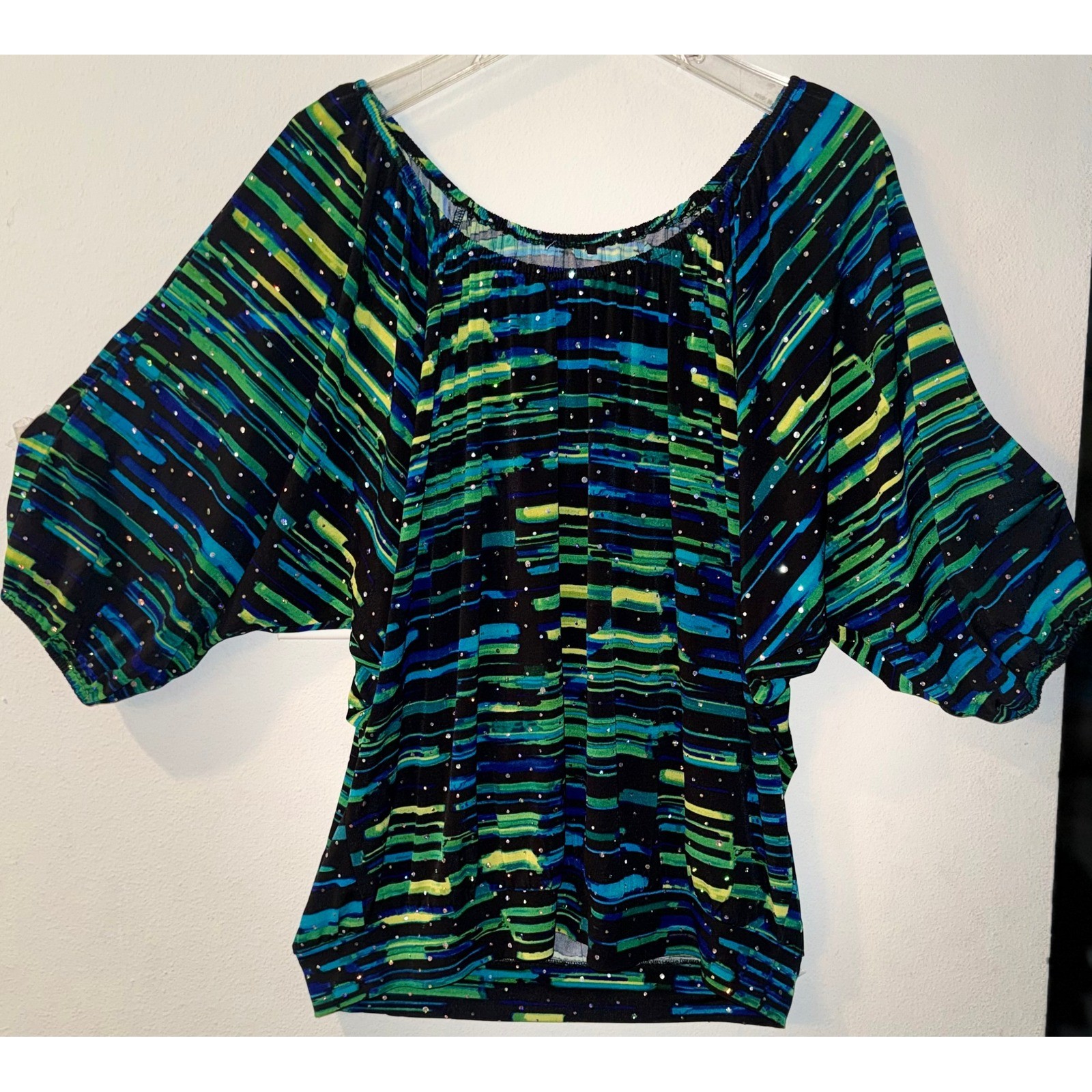 Abstract Stripe Rhinestone Batwing Sleeve Blouse Blue Green Black Scoop Neck
